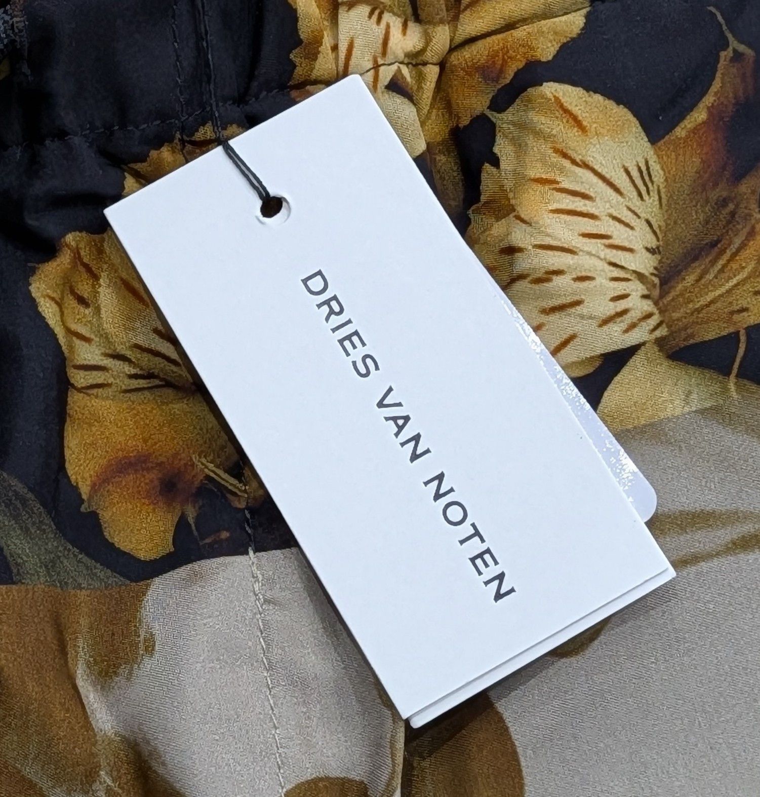 Dries Van Noten DRIES VAN NOTEN "Piperi" Printed Shorts Beige 52 US 36 Size US 36 / EU 52 - 8 Thumbnail