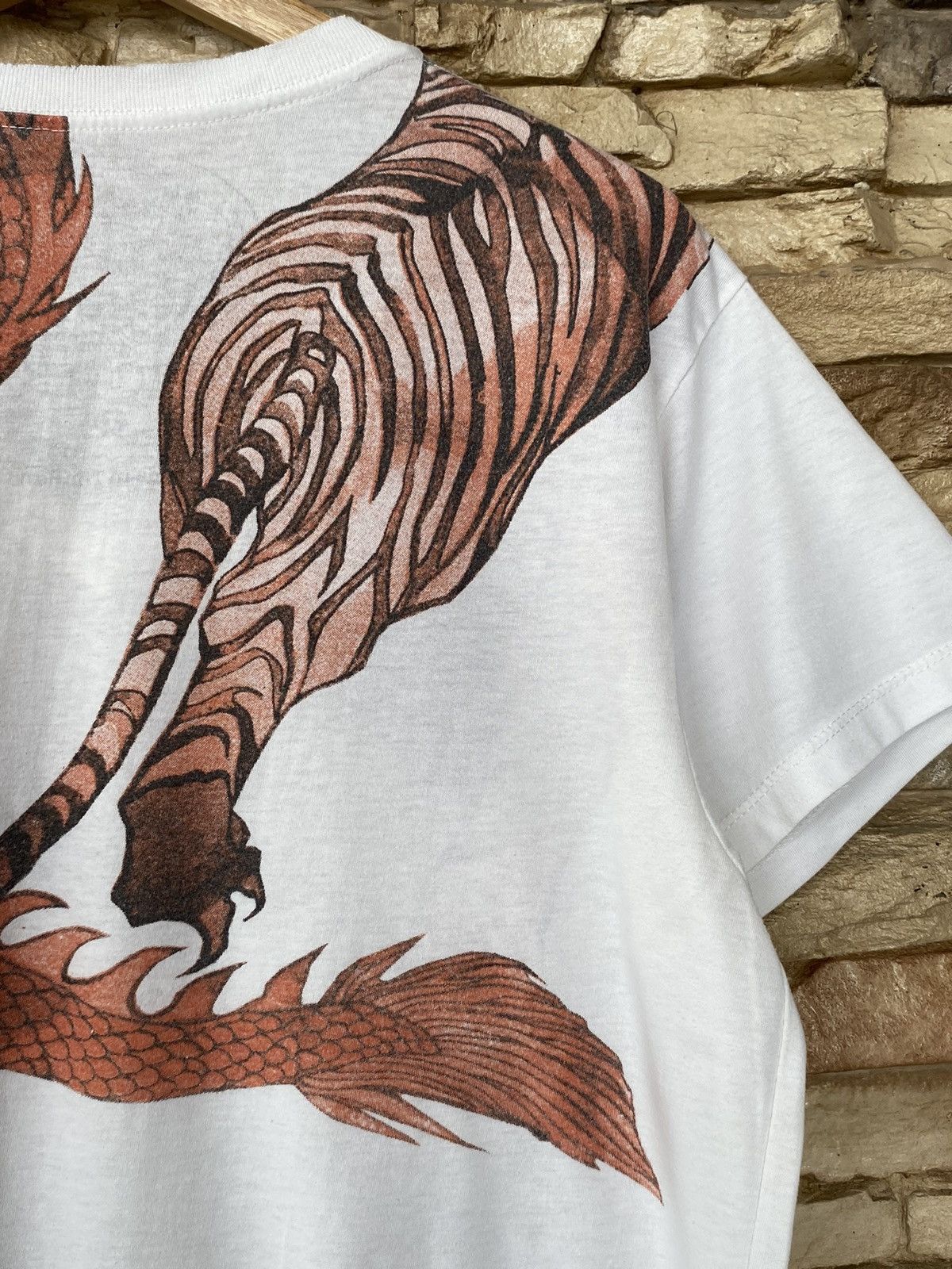 Japanese Brand Sukajan Dragon Vs Tiger V Neck Tees Size US L / EU 52-54 / 3 - 9 Thumbnail