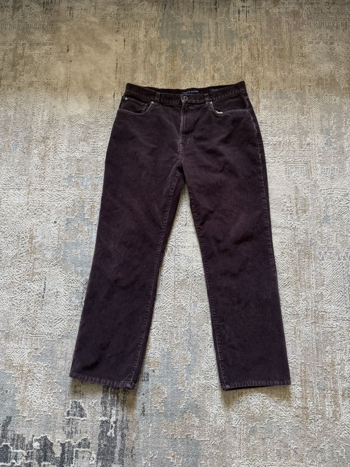 Tommy Hilfiger Vintage Tommy Hilfiger Chocolate Brown Corduroy pants Size US 36 / EU 52 - 1 Thumbnail