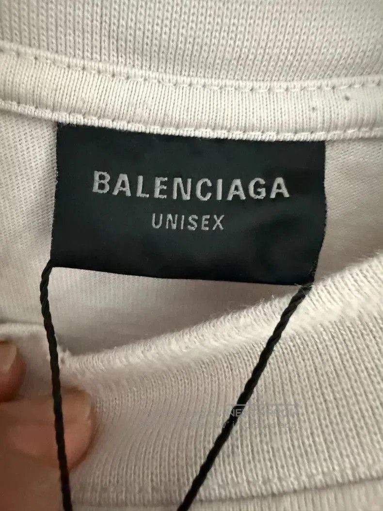 Balenciaga Balenciaga Statue of Liberty White Tee L. Size US L / EU 52-54 / 3 - 3 Thumbnail