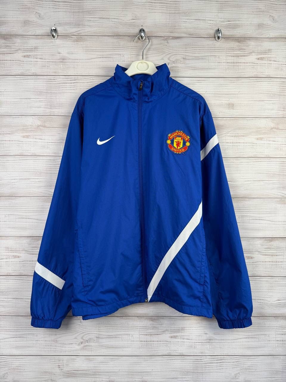 Nike VINTAGE NIKE MANCHESTER UNITED TRACK JACKET DRILL STYLE Size US XL / EU 56 / 4 - 1 Thumbnail