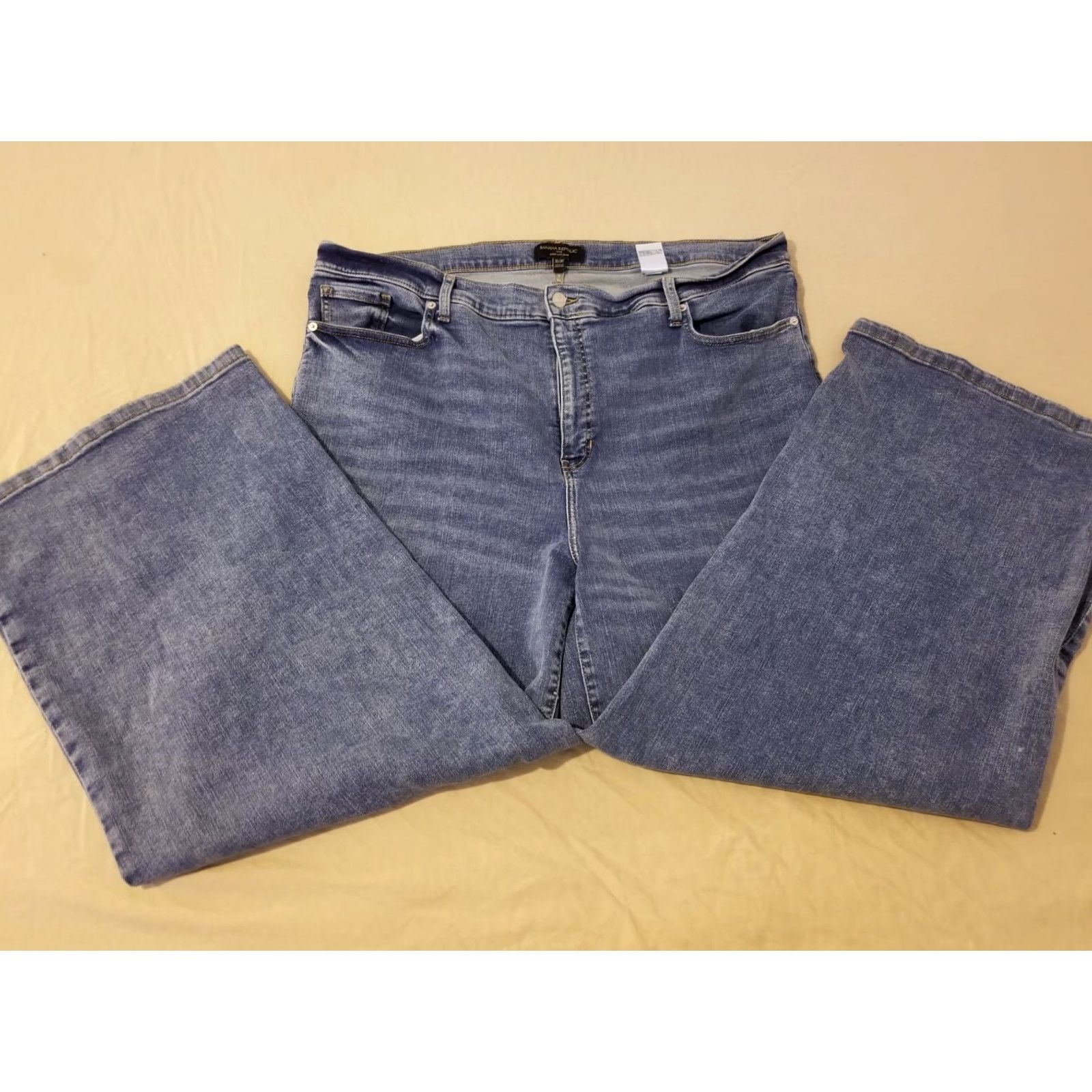 Banana Republic Womens Banana Republic Jeans 35 20 Denim Wide Leg Mom Denim Jeans Wide-Leg Blue Womens Banana Republic Jeans 35 20 Blue Women Size 24" / US 00 / IT 34 - 3 Thumbnail