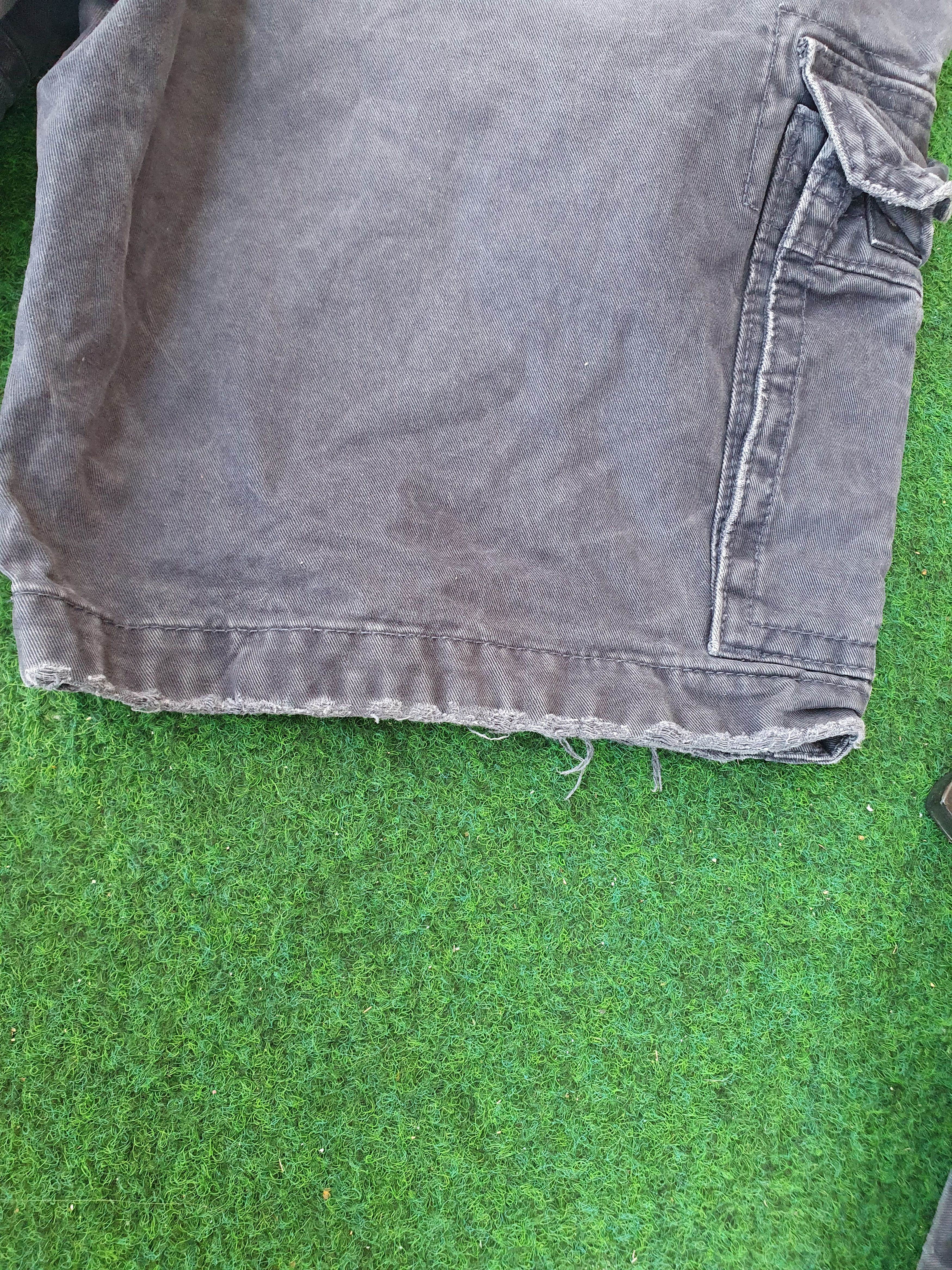 Abercrombie & Fitch Abercrombie & Fitch Heavy Cargo Shorts Size 33 Size US 32 / EU 48 - 17 Thumbnail