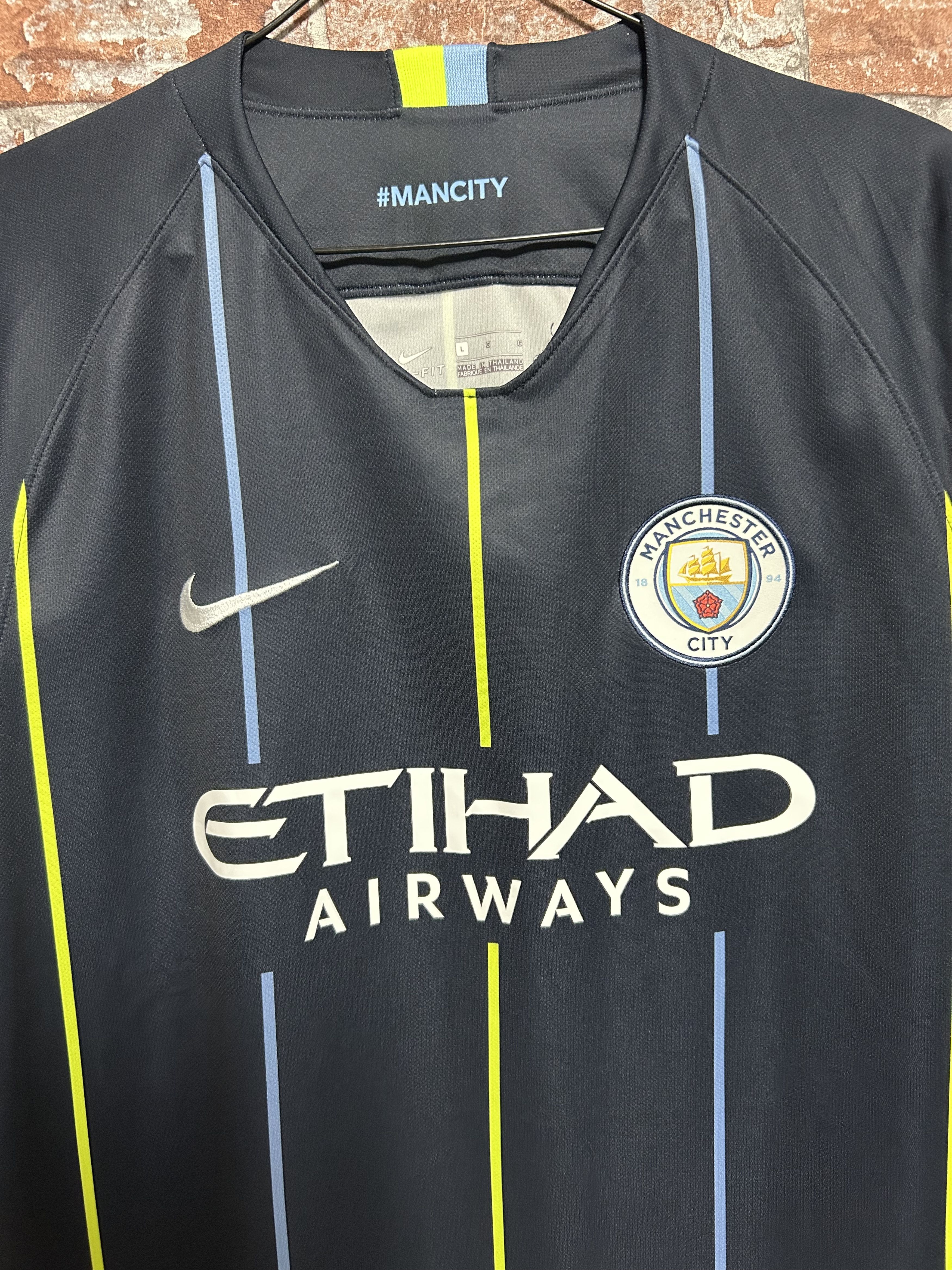 Nike Manchester City 2018 2019 Away Football Shirt 919002-476 Size US L / EU 52-54 / 3 - 4 Thumbnail