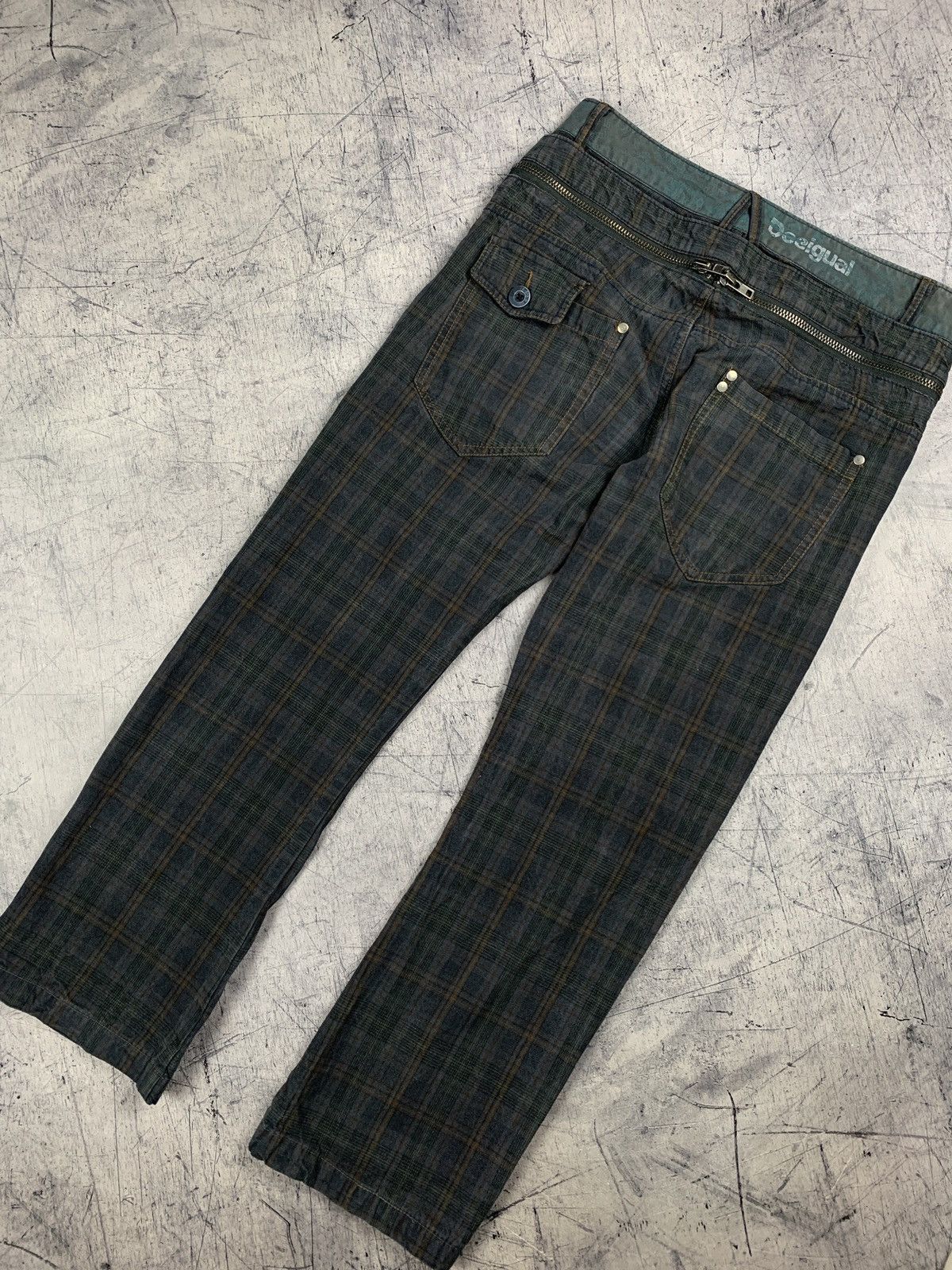 Desigual Vintage Y2K Desigual Plaid Avant Garde Pants Size 40 Regular Size US 31 - 6 Thumbnail