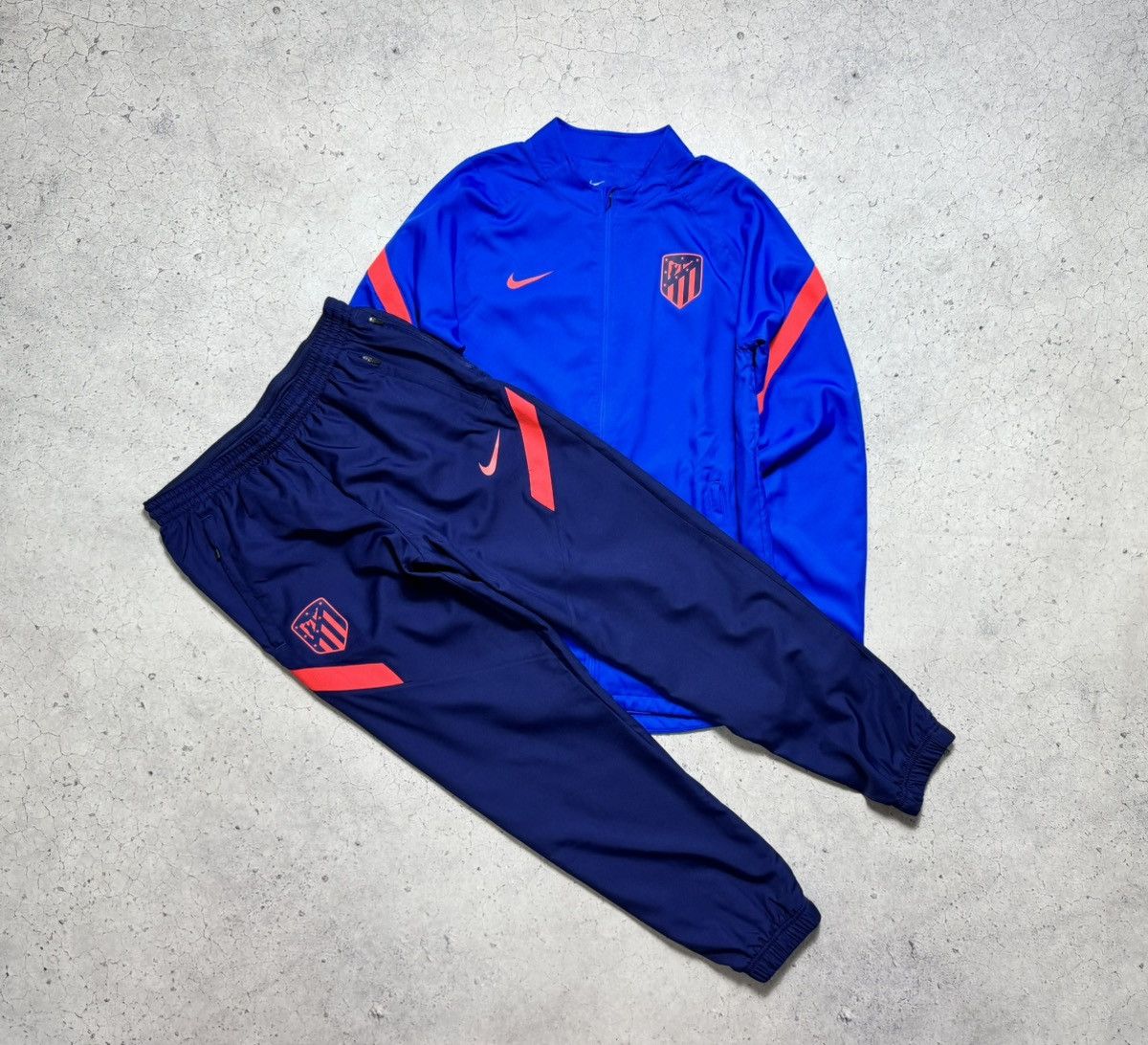 Nike Nike FC Atletico Madrid Football Nylon Track Suit Drill Size US M / EU 48-50 / 2 - 1 Thumbnail