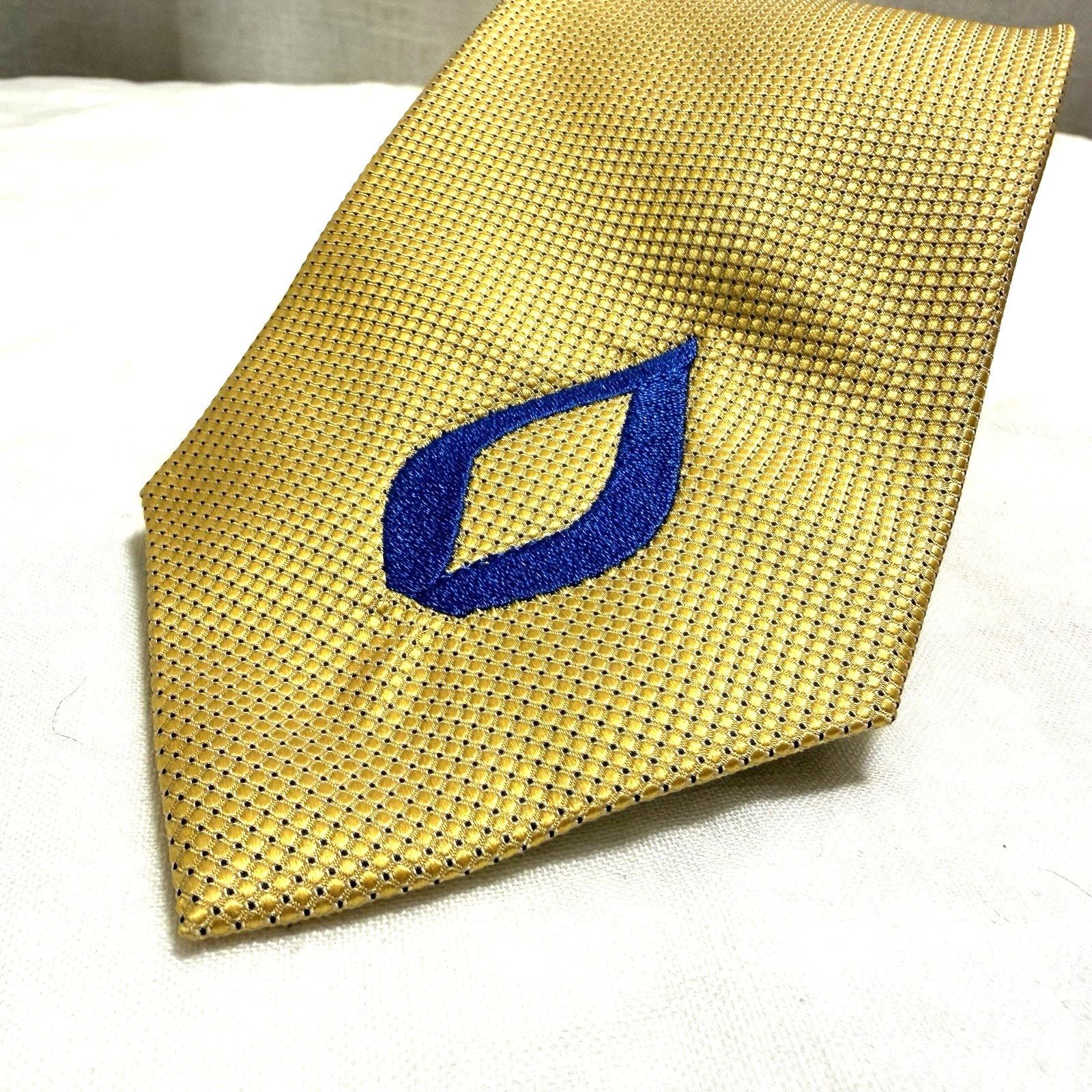Piattelli Bruno Piattelli Roma Gold Silk Tie w/ Blue Flame Logo(2000s) Size ONE SIZE - 6 Thumbnail