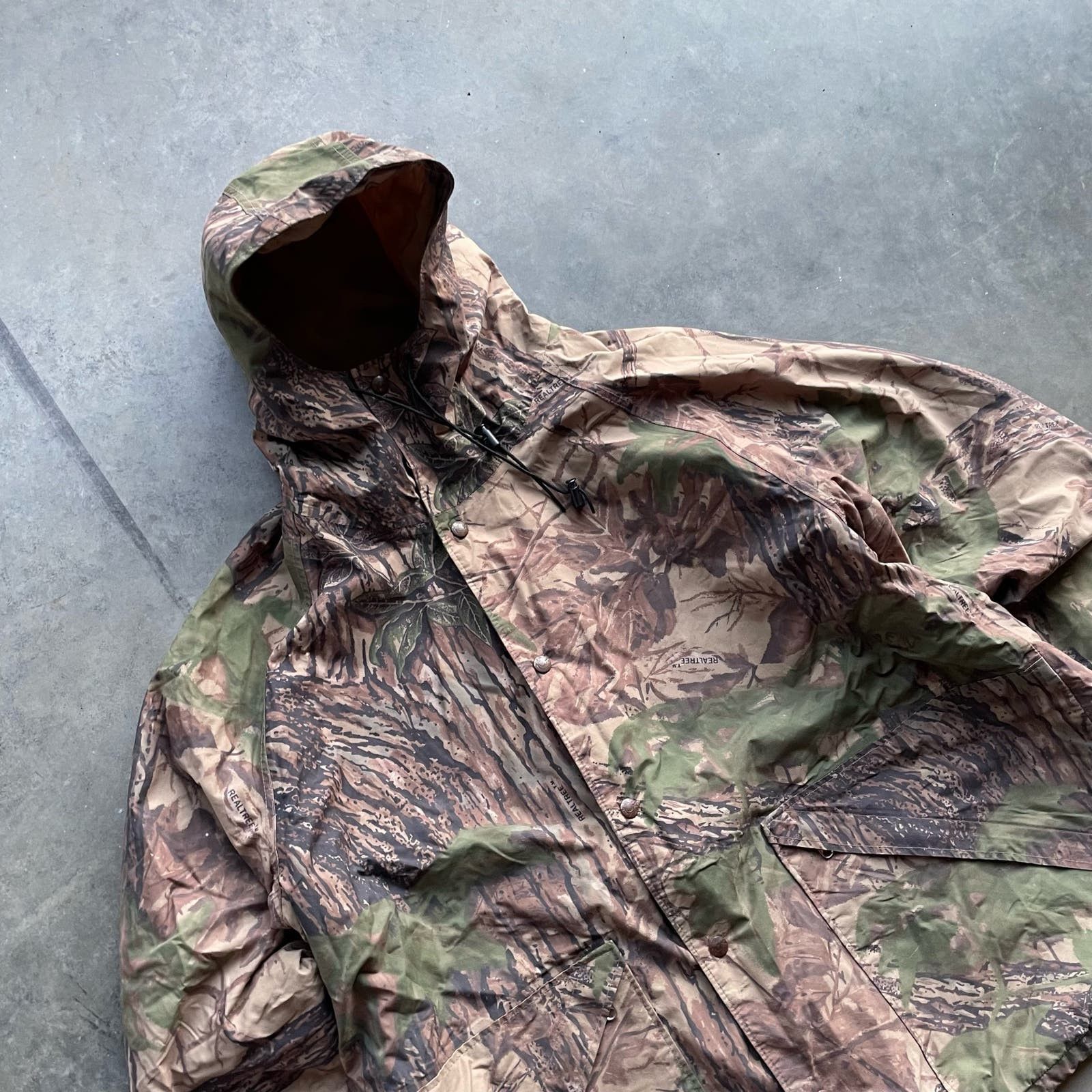 Vintage VINTAGE CAMO WINDBREAKER HOODED JACKET XXL TALL Size US XXL / EU 58 / 5 - 1 Thumbnail
