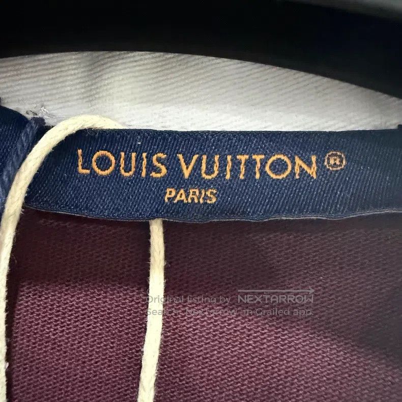 Louis Vuitton Red and white embossed checkerboard badge em