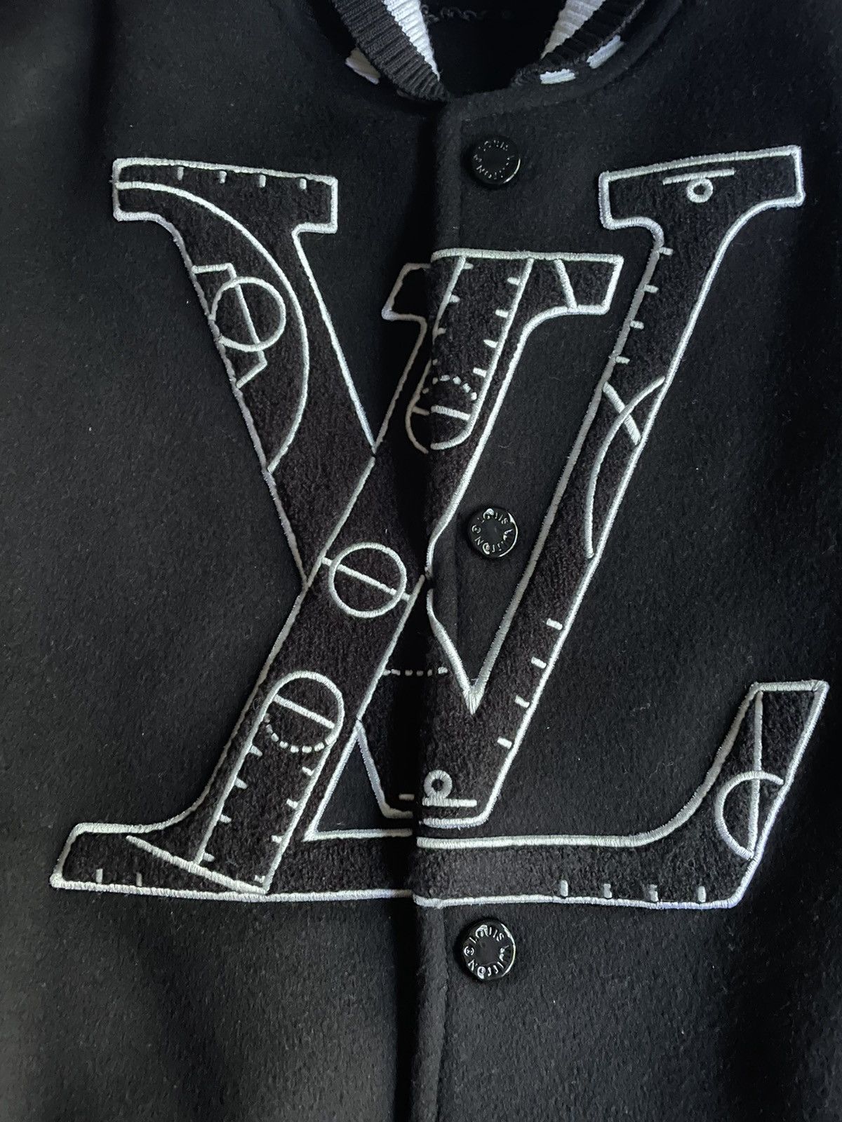 Louis Vuitton Louis Vuitton NBA Leather Varsity Jacket Size US M / EU 48-50 / 2 - 3 Thumbnail