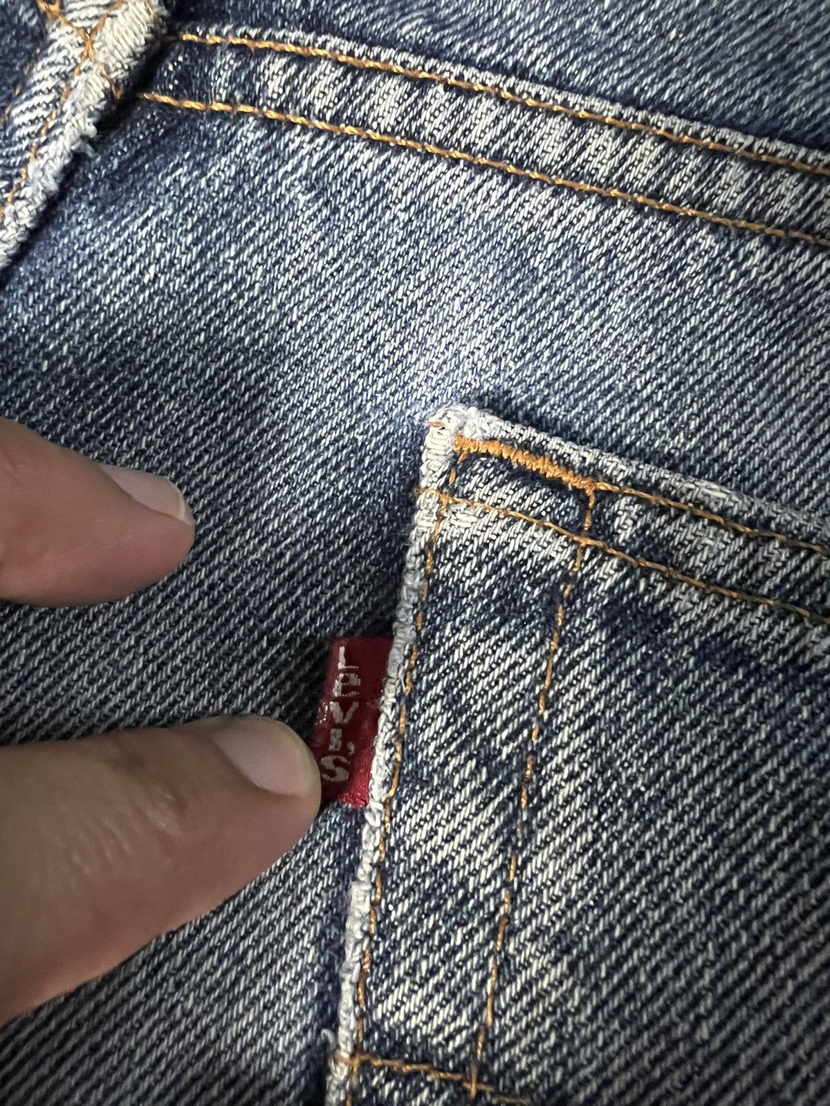 Levi's VINTAGE 90’S LEVIS 550 DISTRESSED JEANS RARE Size US 29 - 14 Thumbnail