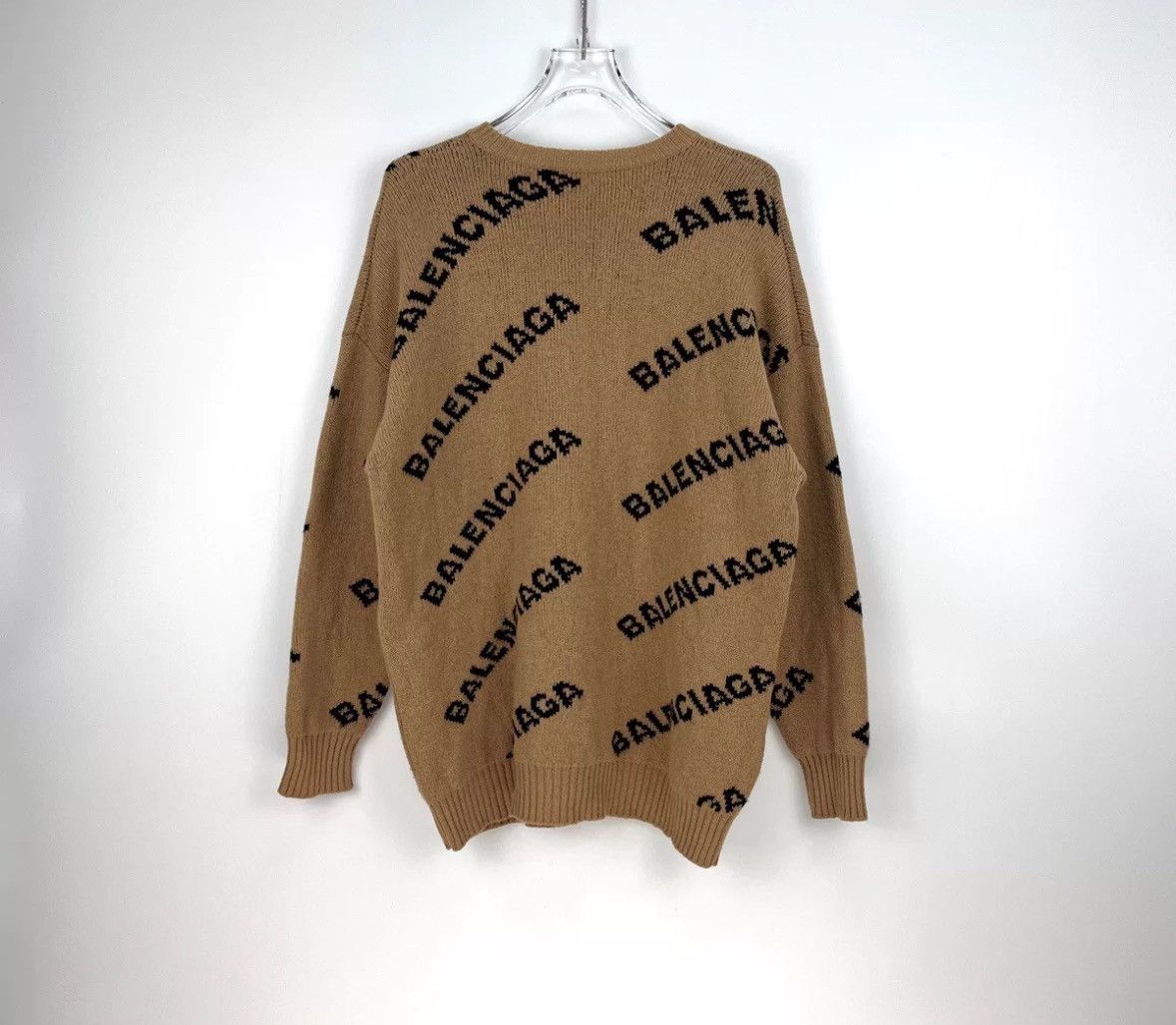 Balenciaga Balenciaga camel bullet screen logo wool sweater Size US S / EU 44-46 / 1 - 4 Thumbnail