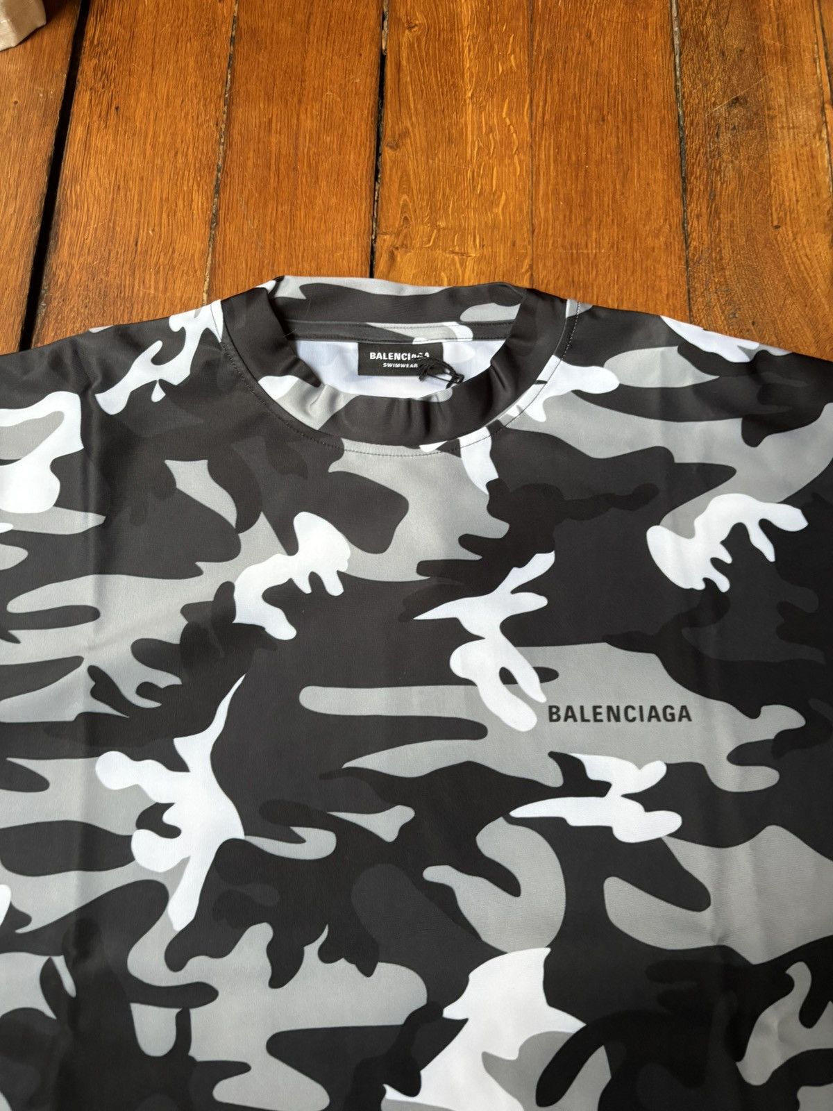 Balenciaga Swim T-Shirt Camo Print Size US XS / EU 42 / 0 - 2 Thumbnail