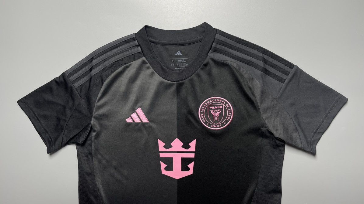 Vintage INTER MIAMI ADIDAS 2025/2026 FOOTBALL AWAY JERSEY #10 MESSI Size L / US 10 / IT 46 - 3 Thumbnail