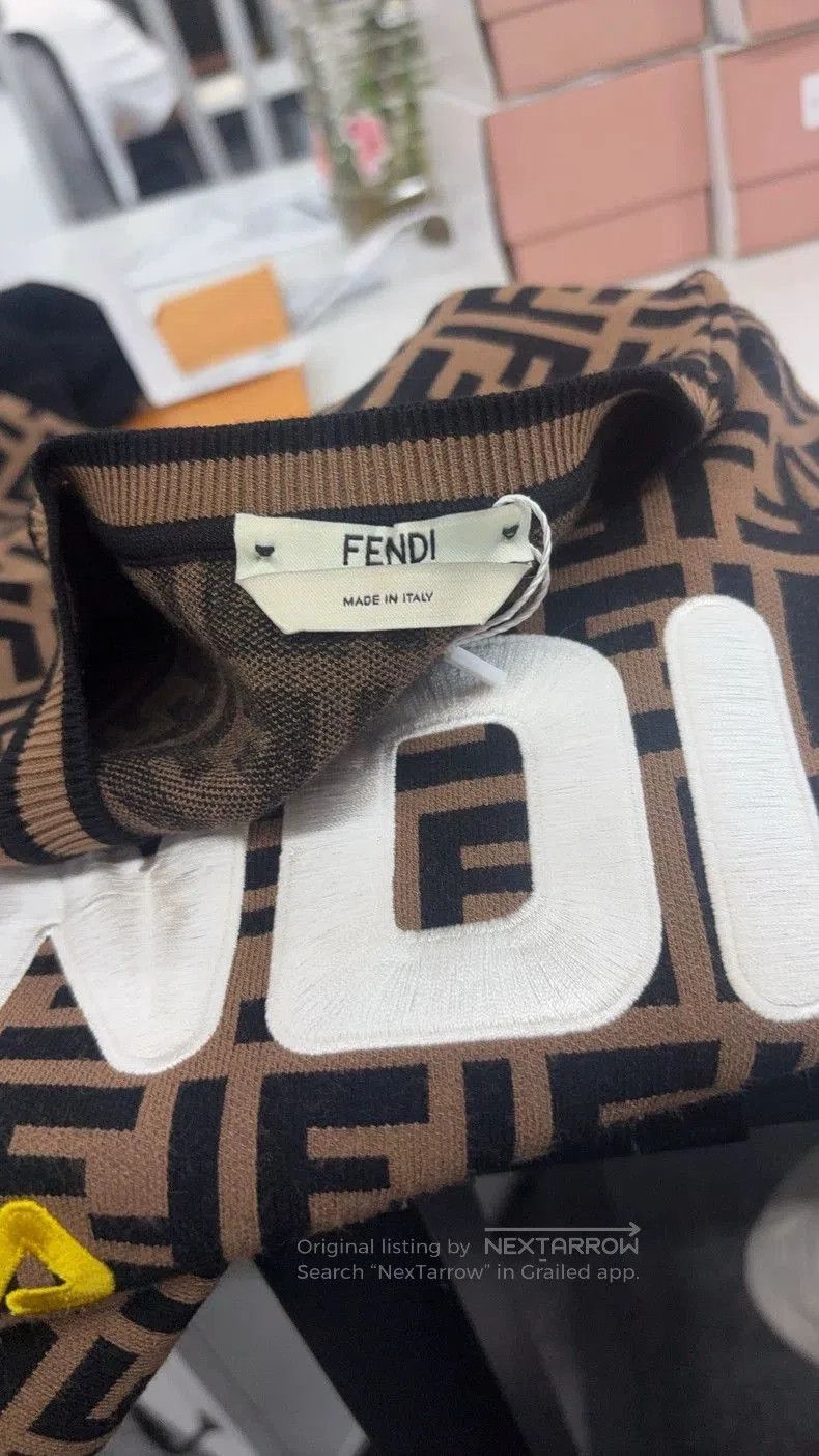 Fendi Fendi Logo Printed Knit Sweater. Size US S / EU 44-46 / 1 - 3 Thumbnail