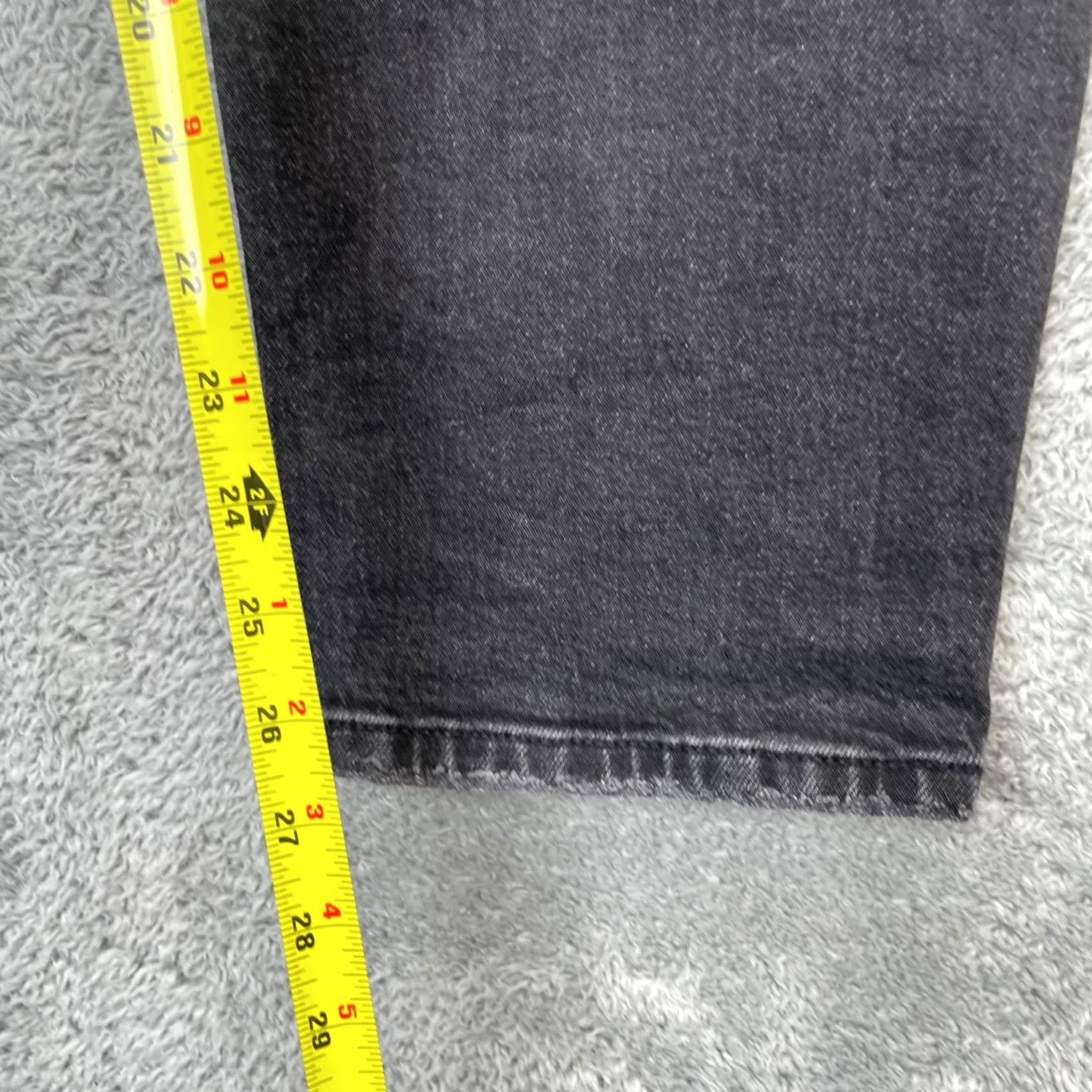 Zara Zara Jeans Womens 12 Gray Tapered Leg Whiskered Denim Cotton Logo Dark Wash Jeans Women 12 Gray Tapered City Preppy 5-Pocket Mens Womens Girls Boys Size 34" / US 12 / IT 48 - 6 Thumbnail