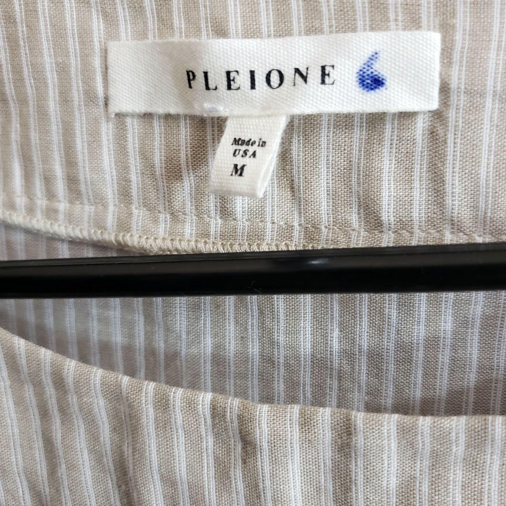 Vintage Pleione Womens Blouse Sz M Tan Striped Front Tie Half Sleeves Rayon Shirt Casual Womens Medium Tan Striped Pleione Blouse Size M / US 6-8 / IT 42-44 - 5 Thumbnail