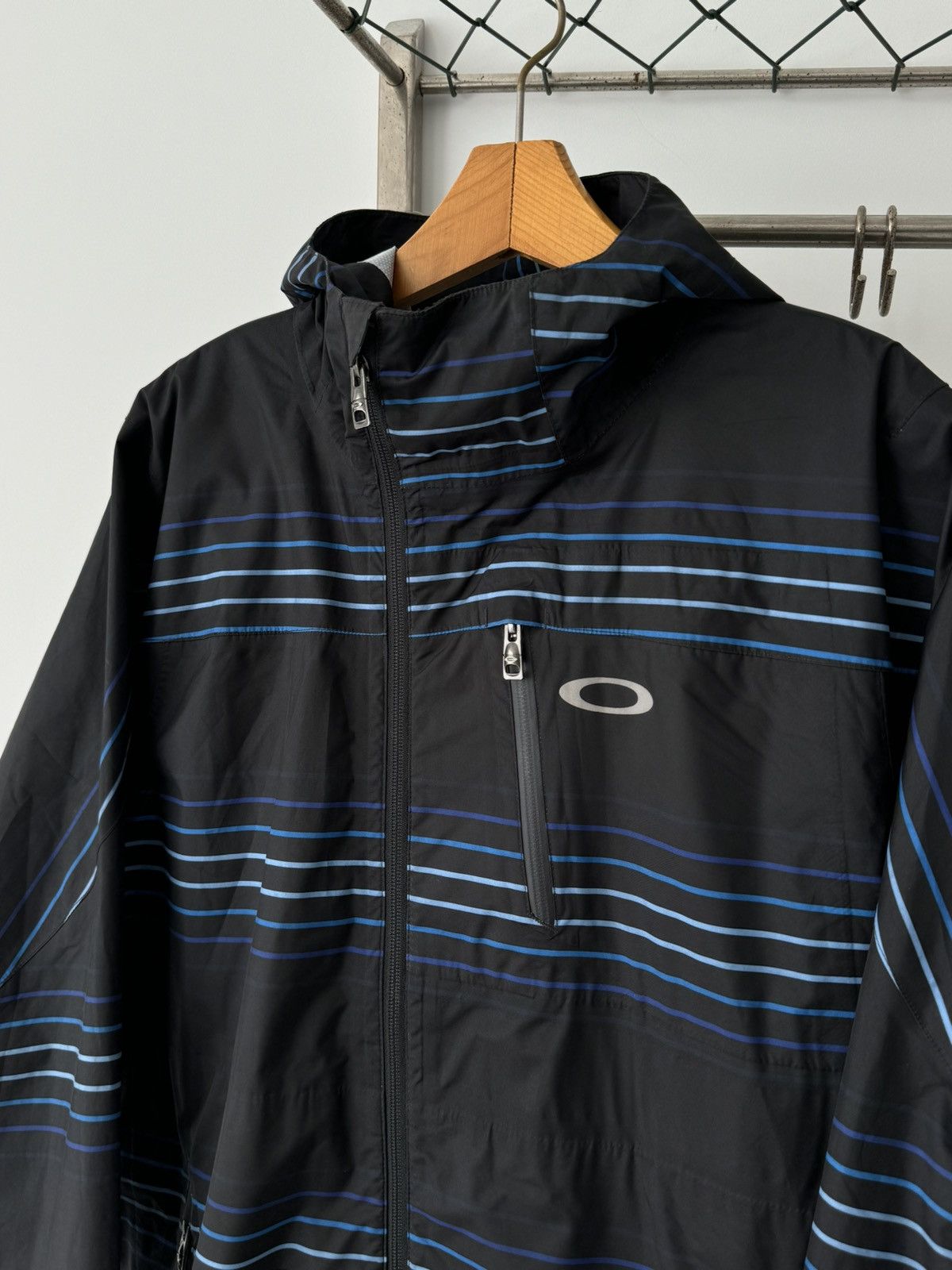 Oakley Oakley Gorpcore Outdoor Jacket Size US L / EU 52-54 / 3 - 3 Thumbnail