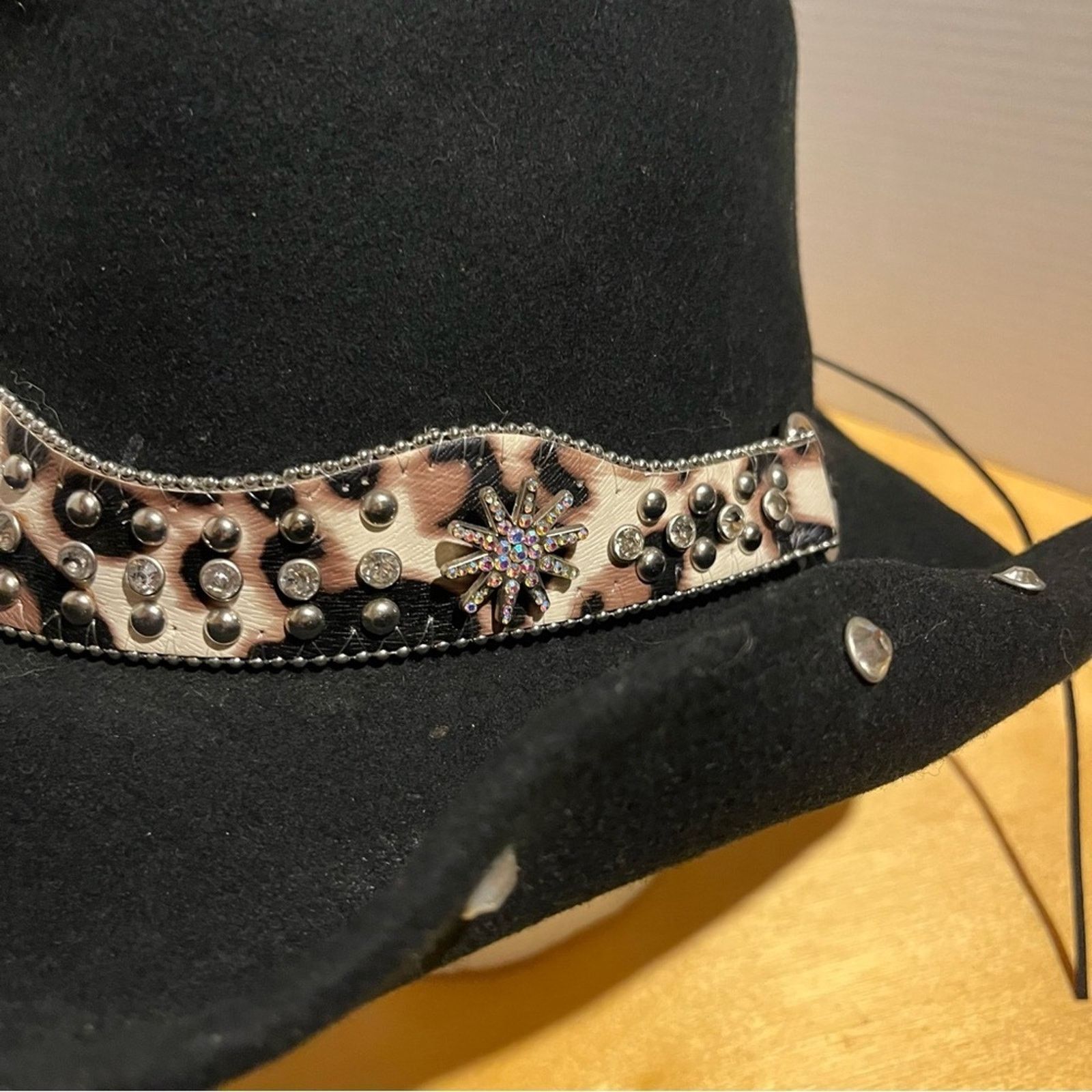 Other Bullhide Rodeo Cowgirl Hat Large Black Cheetah Print Band Size ONE SIZE - 2 Thumbnail