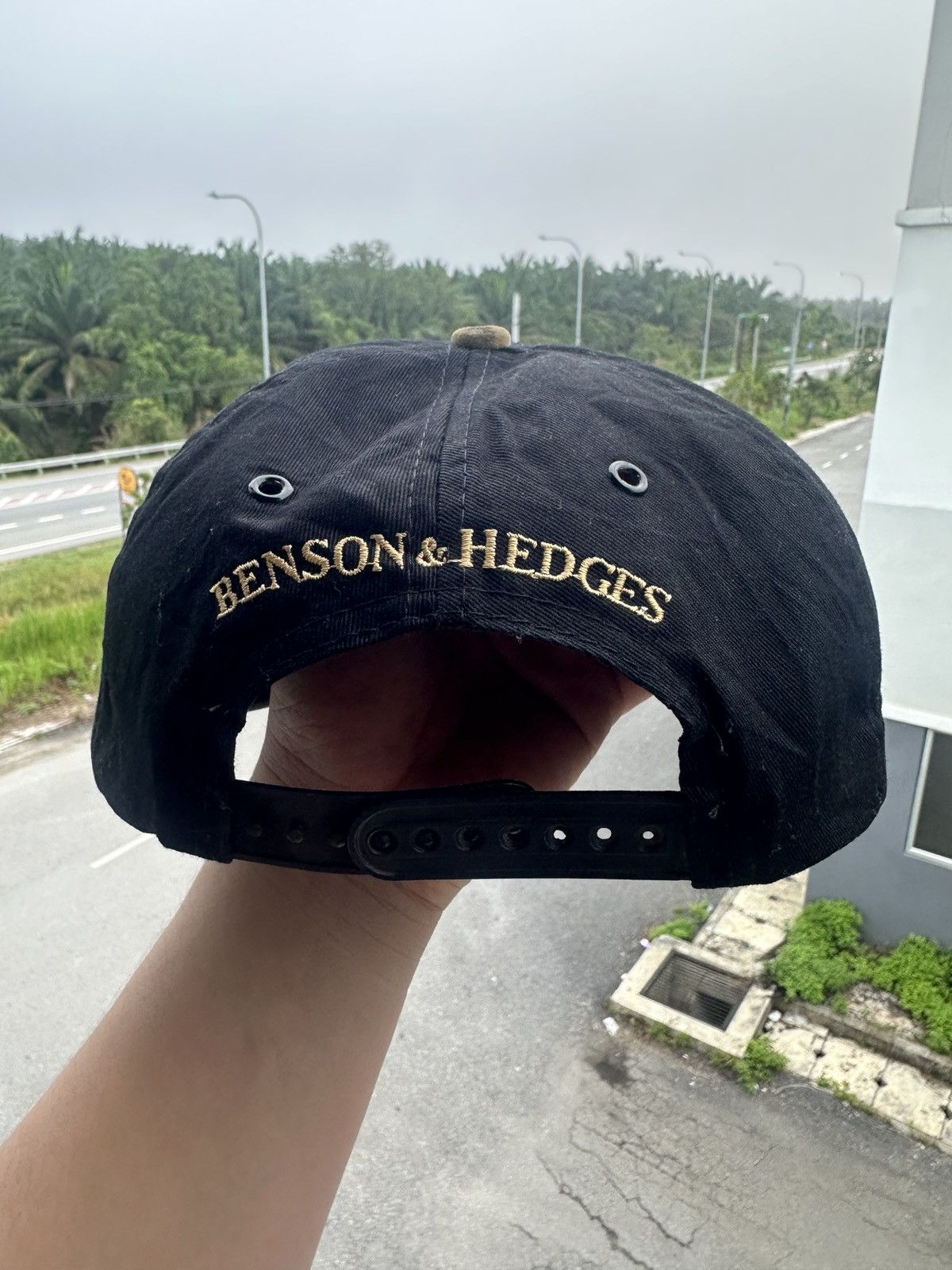 Vintage VINTAGE BENSON & HEDGES CIGARETTES STURCTURED HAT Size ONE SIZE - 4 Thumbnail