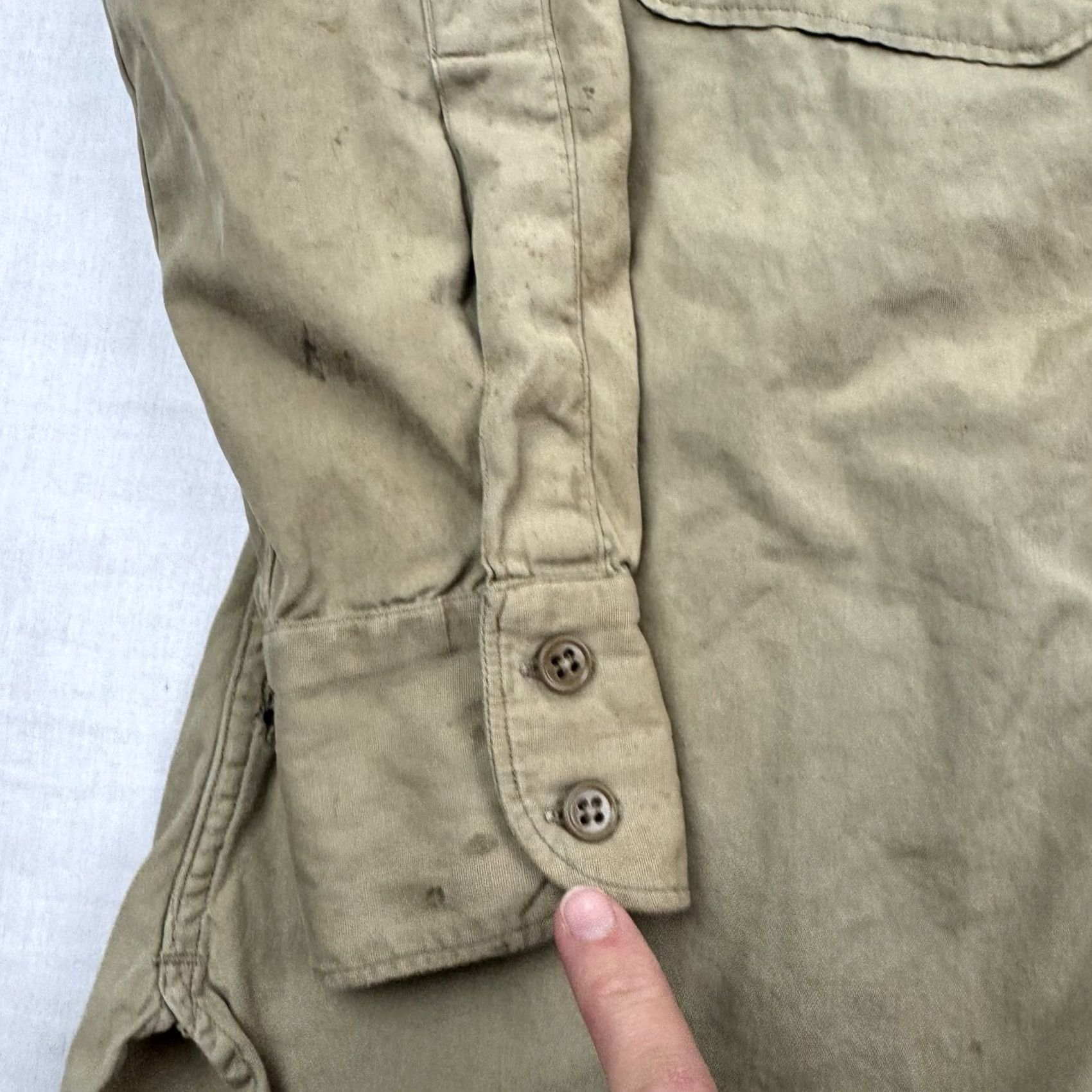 Vintage VINTAGE Army USMC Military Shirt Adult Medium 1940s Button Up Beige Solid Cotton 50s Size US M / EU 48-50 / 2 - 3 Thumbnail