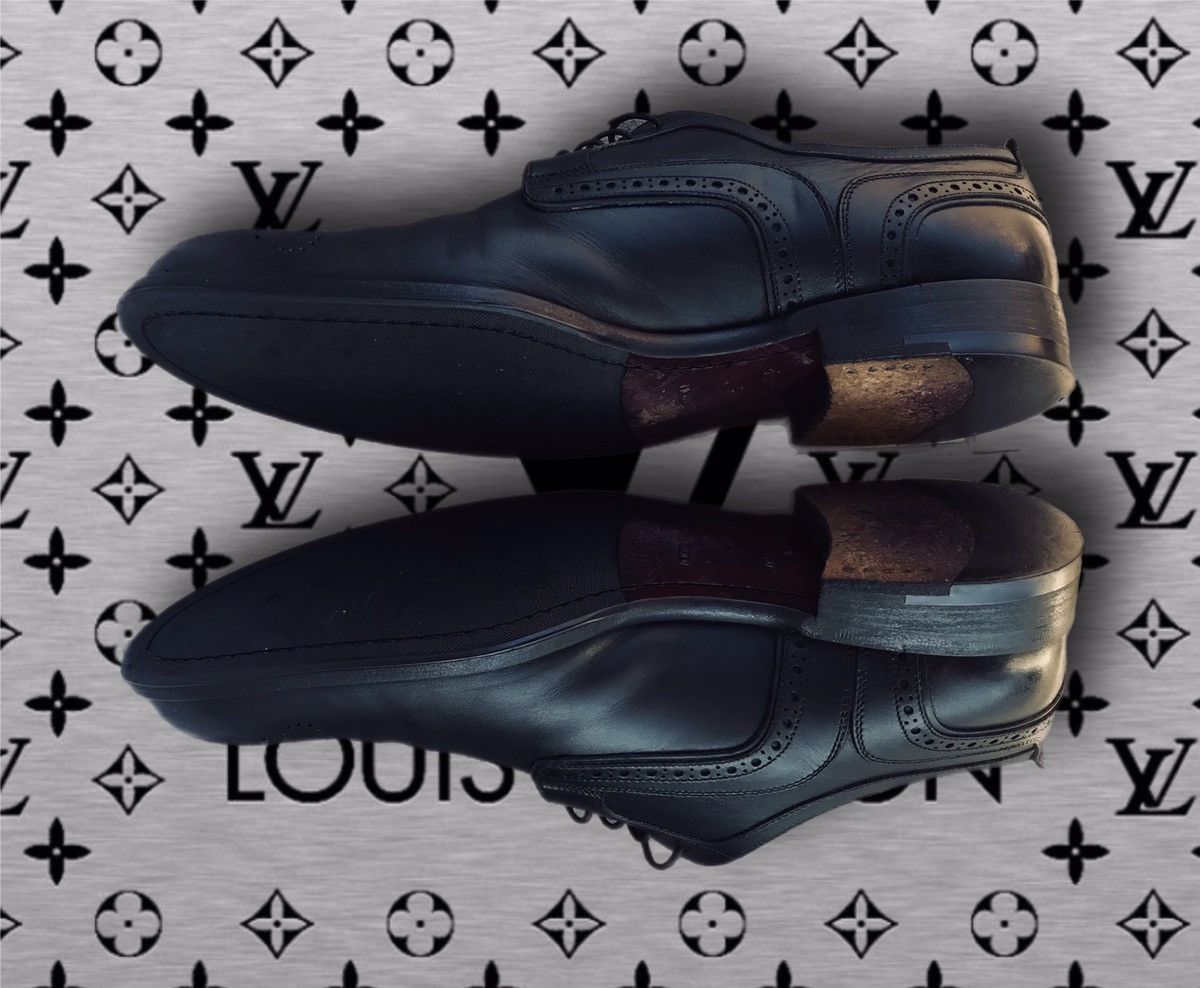 Louis Vuitton Louis Vuitton Black Brogue Leather Lace Up Oxfords LV Logo Size US 9 / EU 42 - 7 Thumbnail