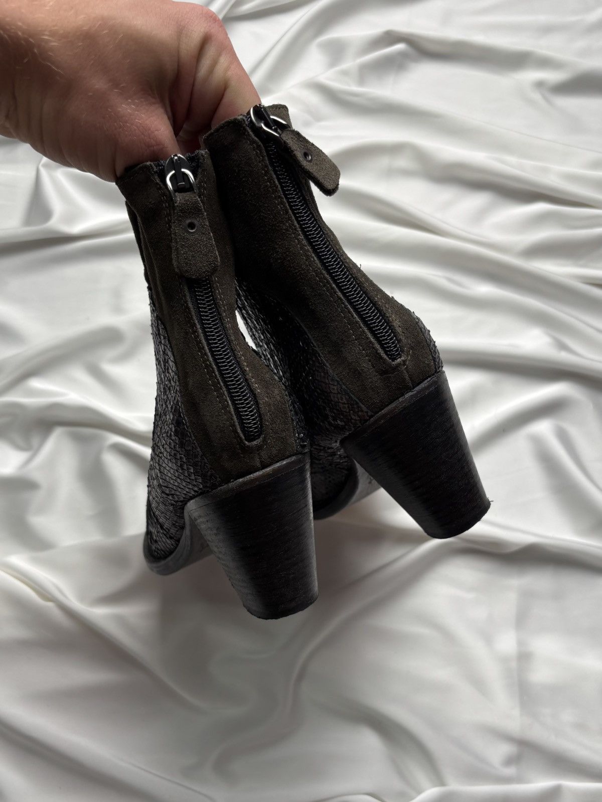 Vintage Vintage snakeskin print italian leather boots Size US 9 / IT 39 - 5 Thumbnail