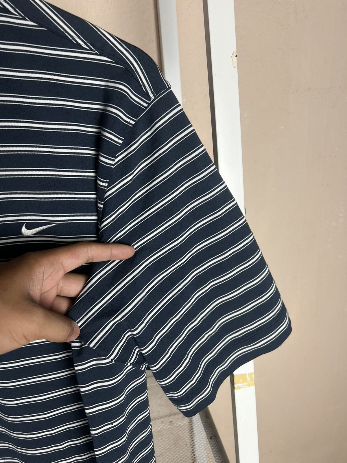 Nike Nike Golf Small Swoosh Embroidery Stripped Polos Size US M / EU 48-50 / 2 - 6 Thumbnail