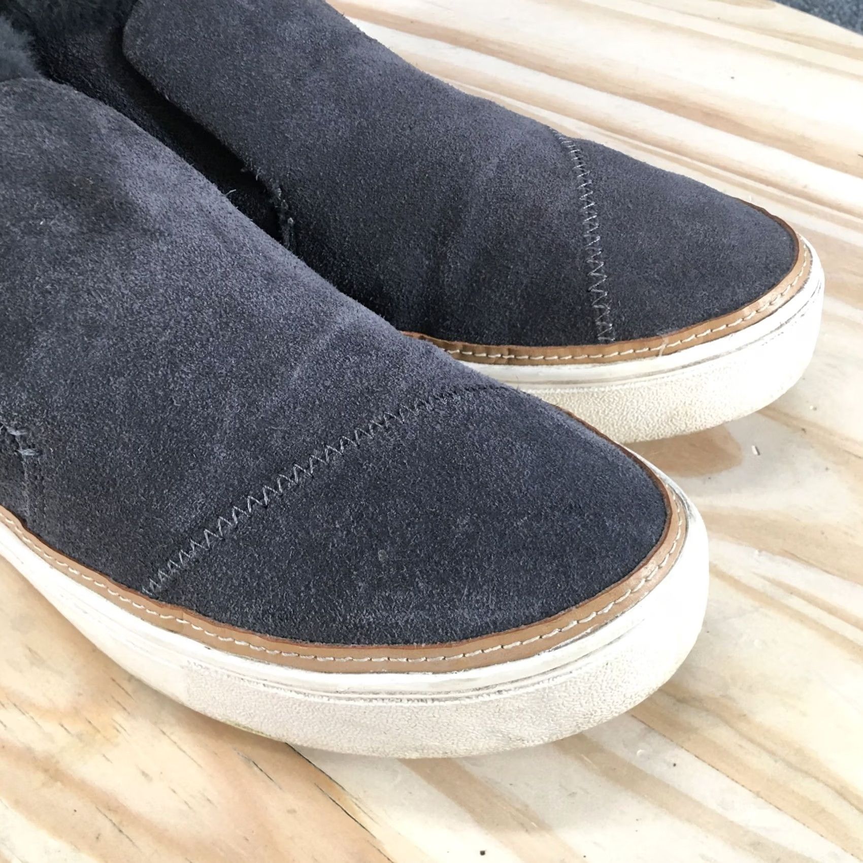 Toms TOMS Shoes Womens 7.5 Paxton Mid Top Slip On Lined Sneakers Gray Suede Casual Shoes Size M / US 6-8 / IT 42-44 - 3 Thumbnail