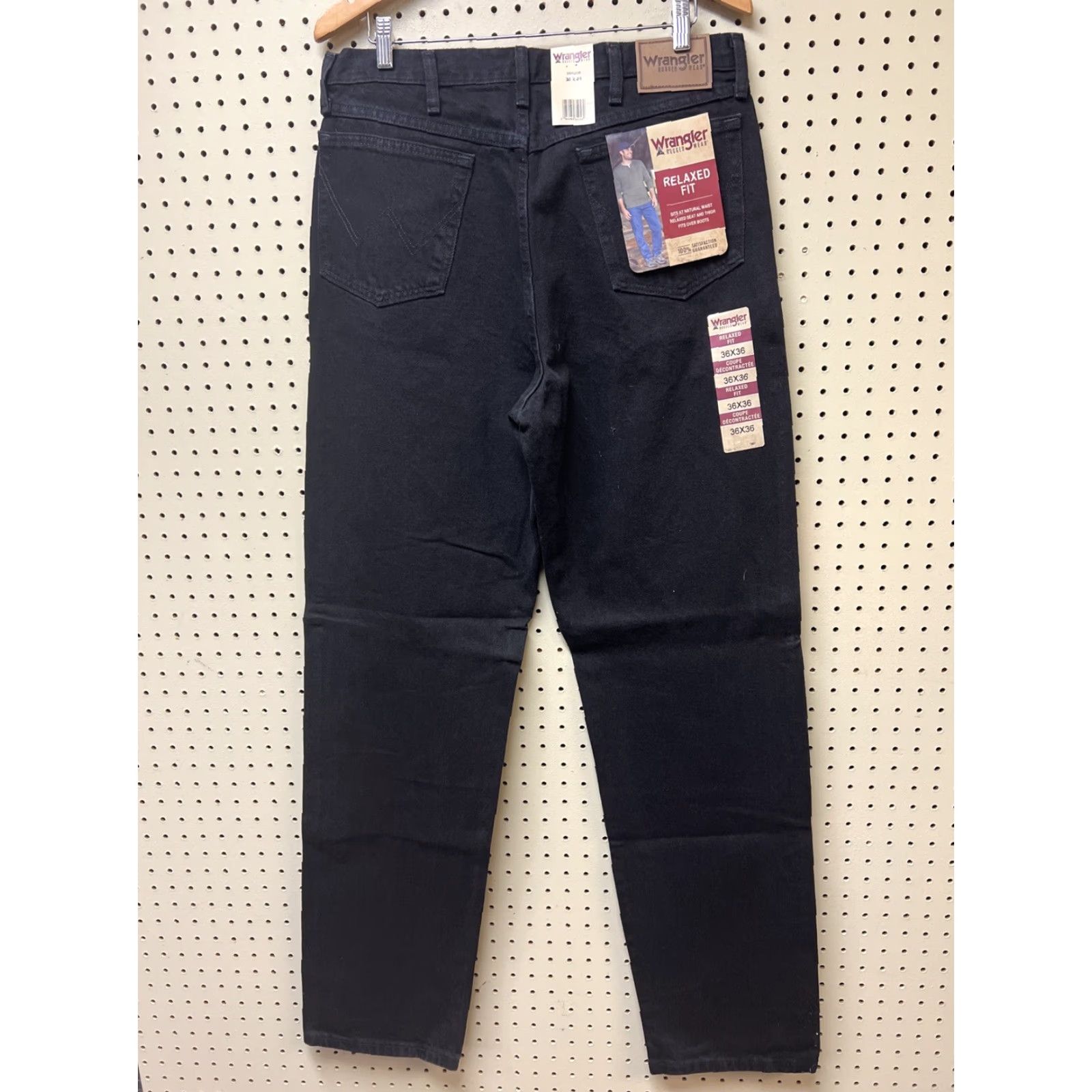 Wrangler Wrangler Rugged Wear Jeans Wrangler Rugged Wear Relaxed Fit Jeans 36x36 Denim Black Men 36 Regular Inseam 36 Size US 36 / EU 52 - 4 Thumbnail