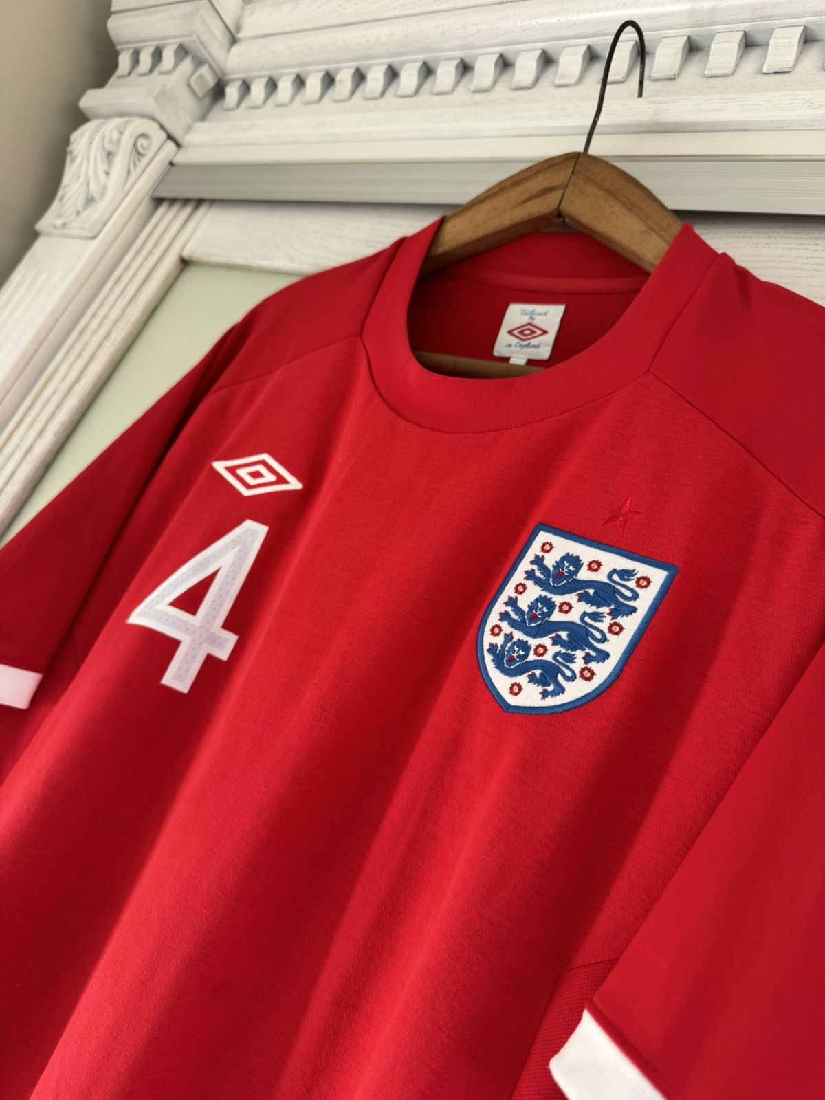 Umbro Gerrard #4 England 2010-2011 Away Soccer Jersey Football Kit Size US XL / EU 56 / 4 - 6 Thumbnail