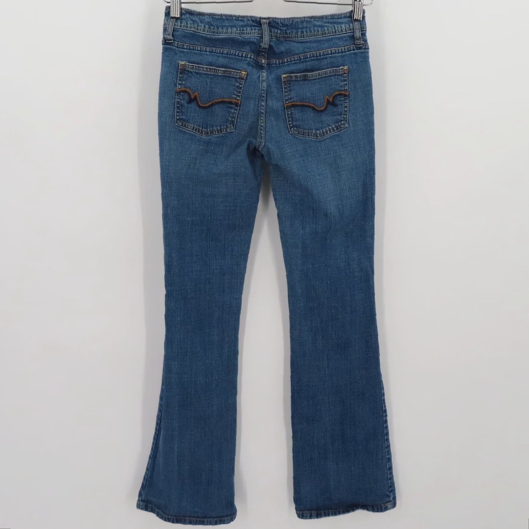 Vintage SO Juniors Jeans 1 Average Low Rise Medium Blue Wash Denim Cotton Blend 5-Pocket Bootcut Womens Jeans Size 25" / US 0 / IT 36 - 4 Thumbnail
