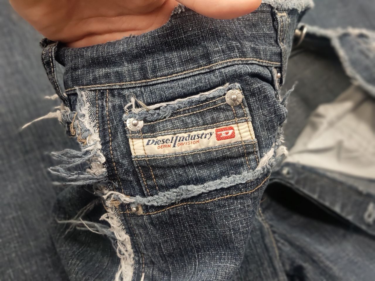 Diesel Rare Vintage Diesel Distressed Denim Flared Jeans Y2k Style Size 32" / US 10 / IT 46 - 14 Thumbnail