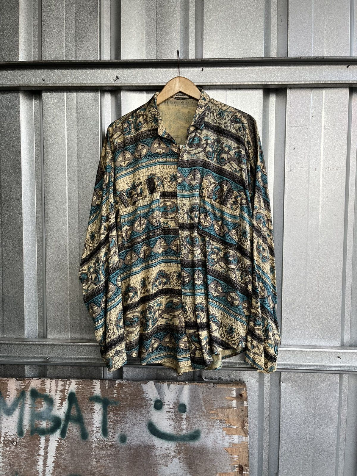 Mr. Gentleman Batik double pocket 3d pattern shirt wood button Size US XXL / EU 58 / 5 - 1 Thumbnail