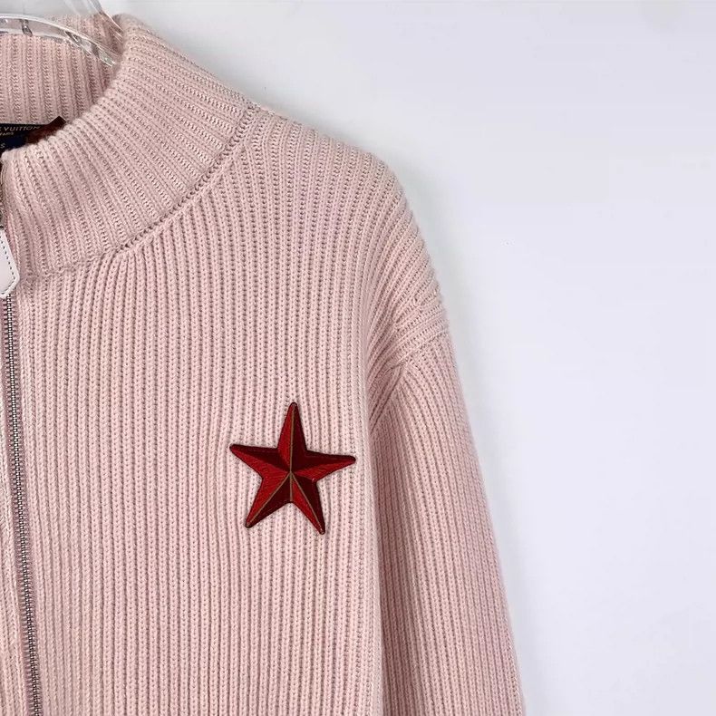 Louis Vuitton Louis Vuitton Pink five-pointed star embroidered cashmere Size S / US 4 / IT 40 - 3 Thumbnail