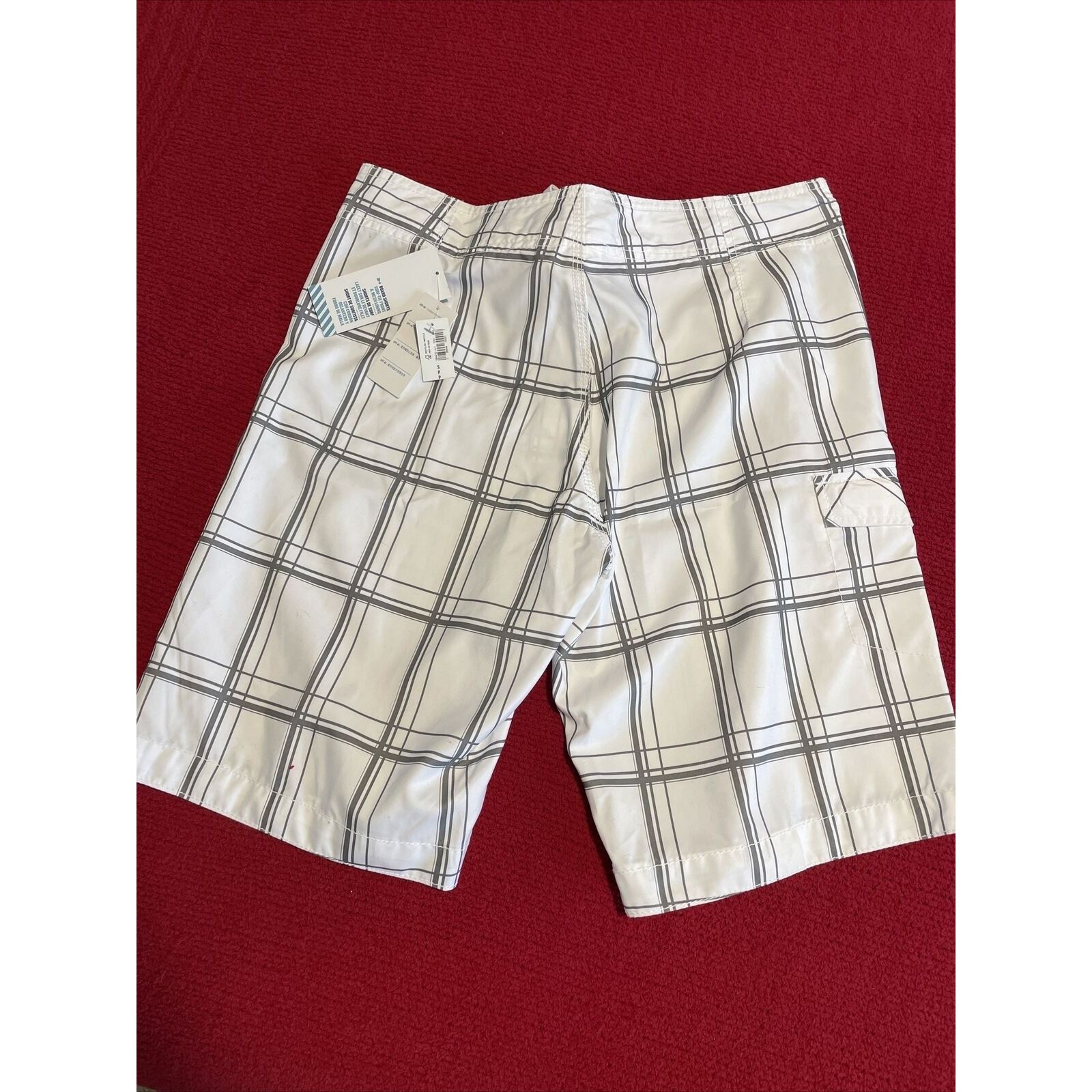 Old Navy Old Navy board shorts, gray and white, Size medium Size 30" / US 8 / IT 44 - 2 Thumbnail
