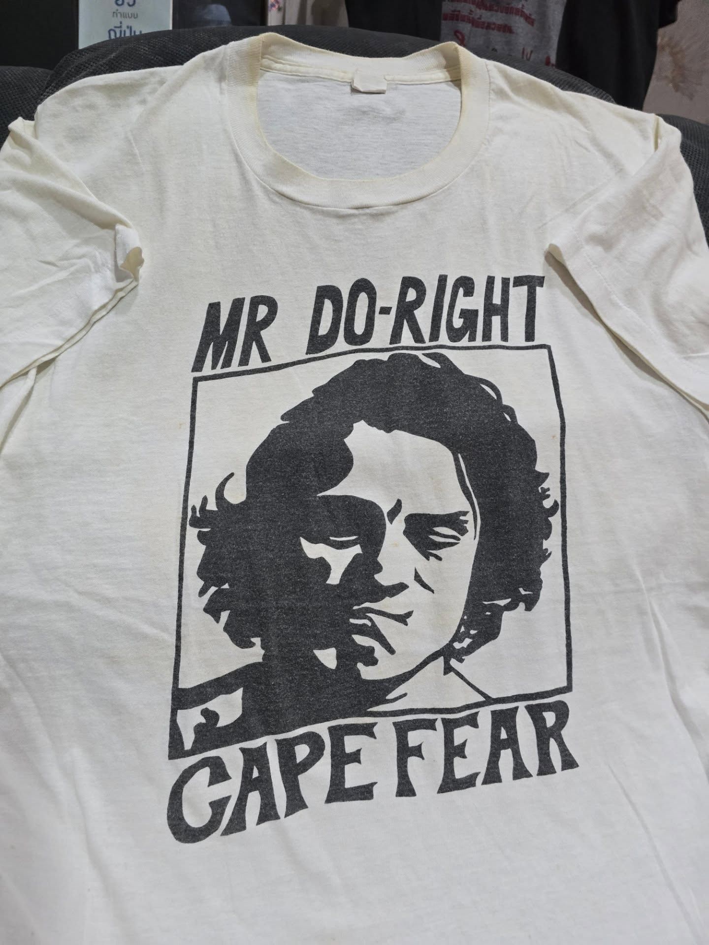Vintage Vintage Cape Fear 90s t-shirt Size US L / EU 52-54 / 3 - 4 Thumbnail