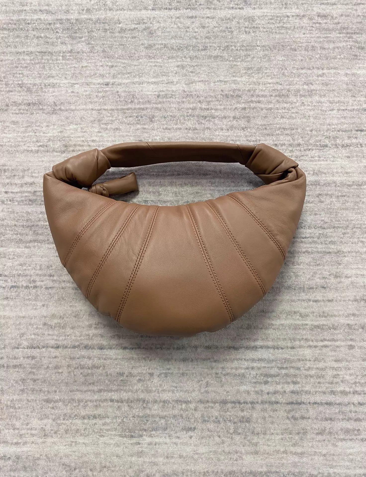 Lemaire Lemaire Fortune Croissant Mini Hobo O.Brown 10/10 Size ONE SIZE - 2 Thumbnail