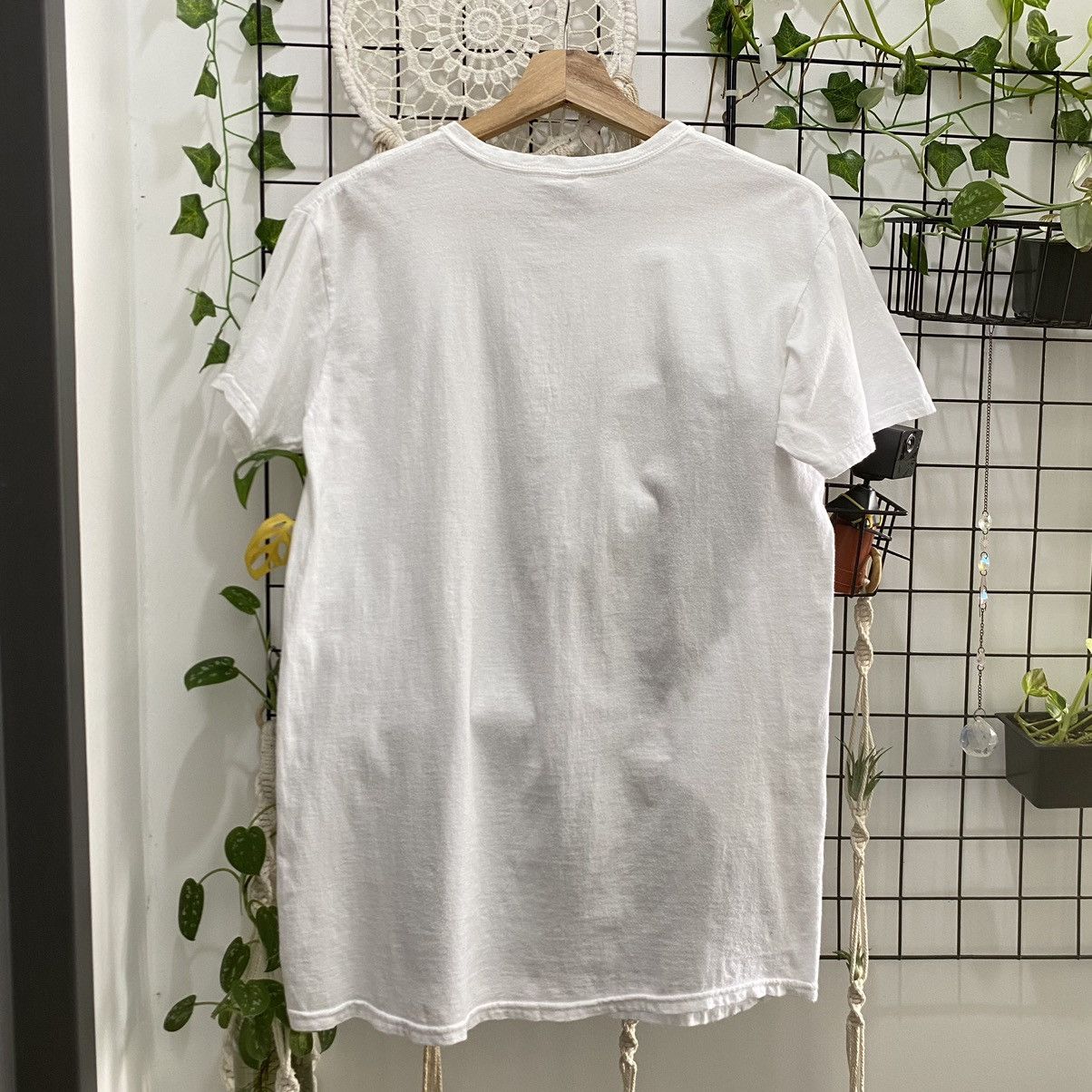 Band Tees Mika English Pop Singer Songwriter ERD GRUNGE GRAIL TEE Size US M / EU 48-50 / 2 - 4 Thumbnail