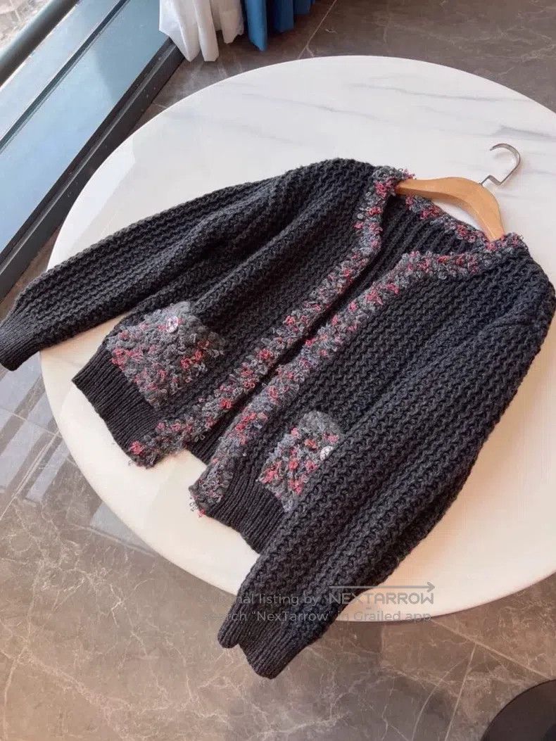 Chanel Chanel 22A High-end Workshop Series Cashmere Knitted Cardi Size XS / US 0-2 / IT 36-38 - 1 Thumbnail