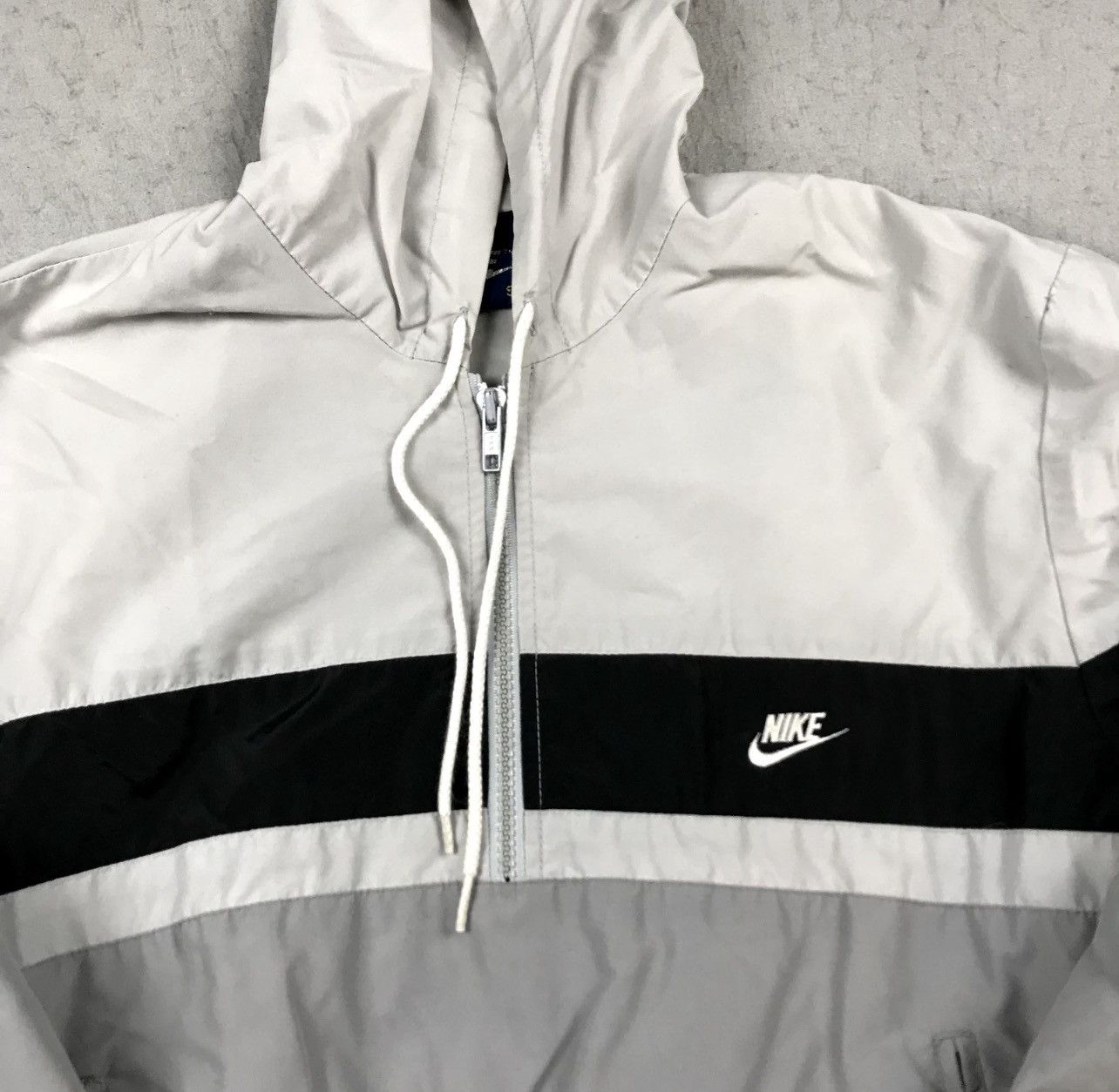 Nike Nike Jacket Mens Small Gray White Windbreaker 1/4 Vintage Size US S / EU 44-46 / 1 - 4 Thumbnail