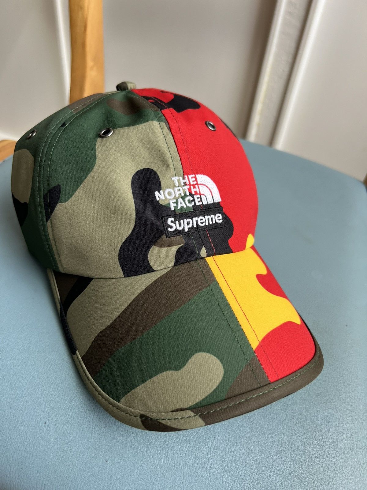 Supreme x The North Face Visor Hat Bicolor Military Pattern