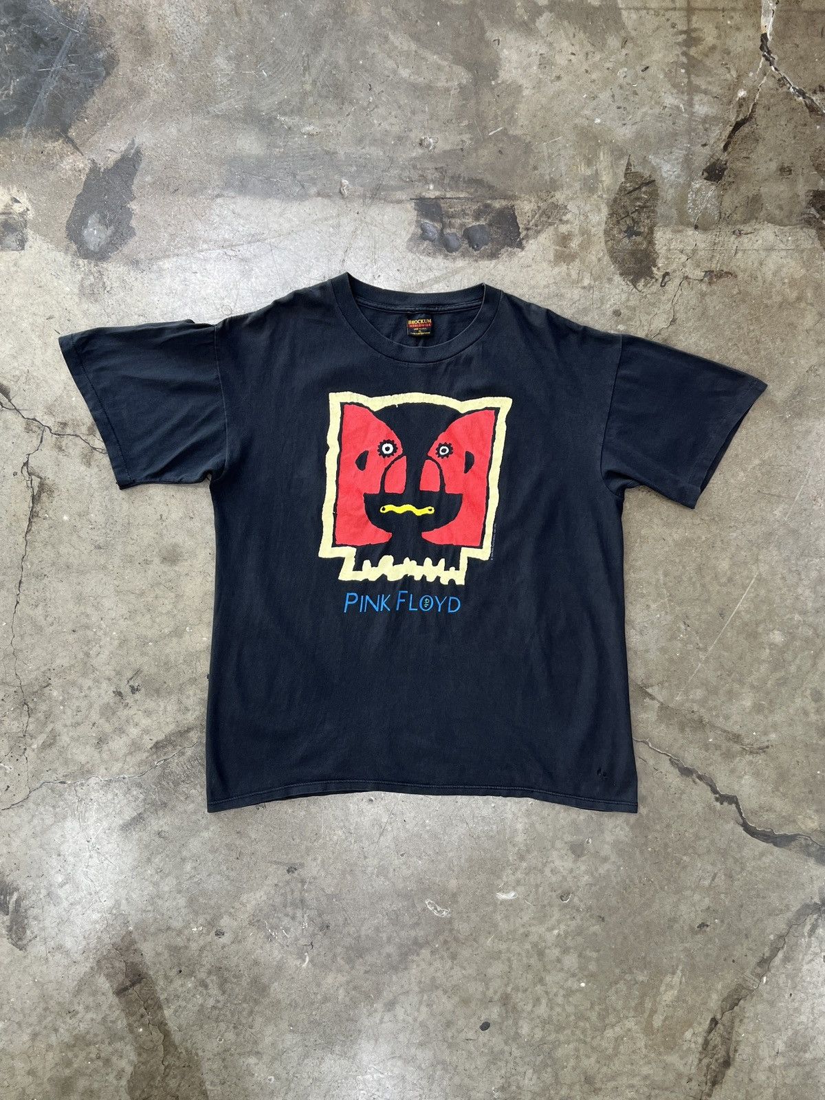 Band Tees Vintage 1994 Pink Floyd World Tour Band Tee Single Stitch XL Size US XL / EU 56 / 4 - 2 Thumbnail