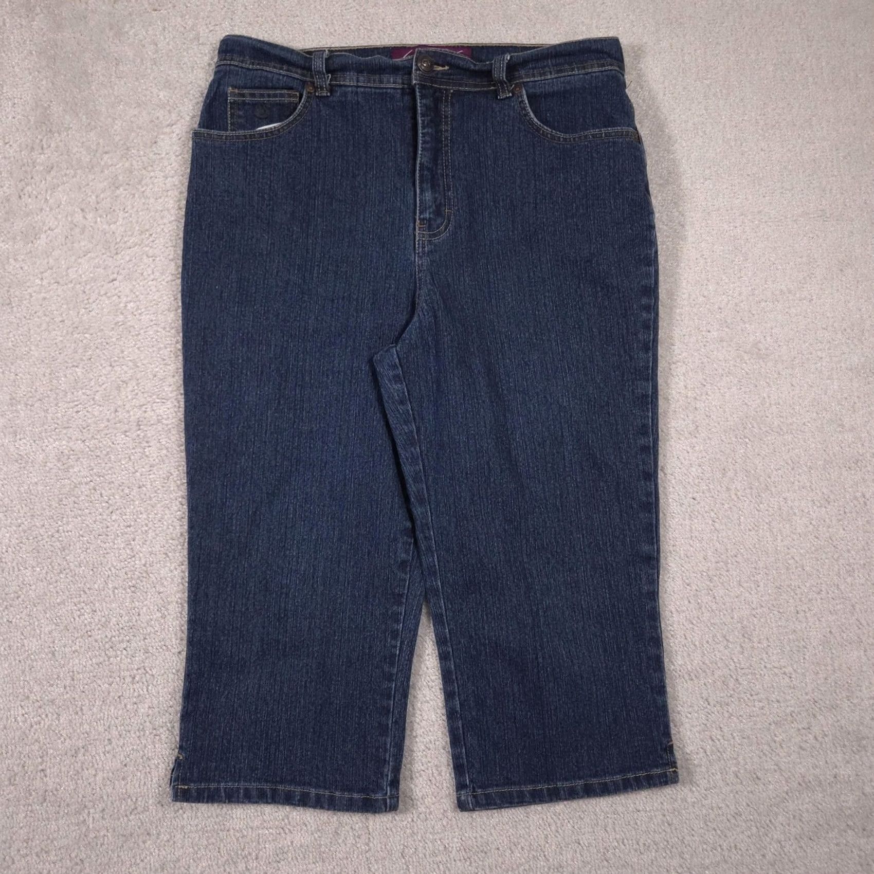 Gloria Vanderbilt Gloria Vanderbilt Amanda Capri Jeans Womens 10 Blue Medium High Rise Stretch Jeans Capris 5-Pocket Denim Cotton Polyester Spandex Shirt-ável? Size 32" / US 10 / IT 46 - 2 Thumbnail
