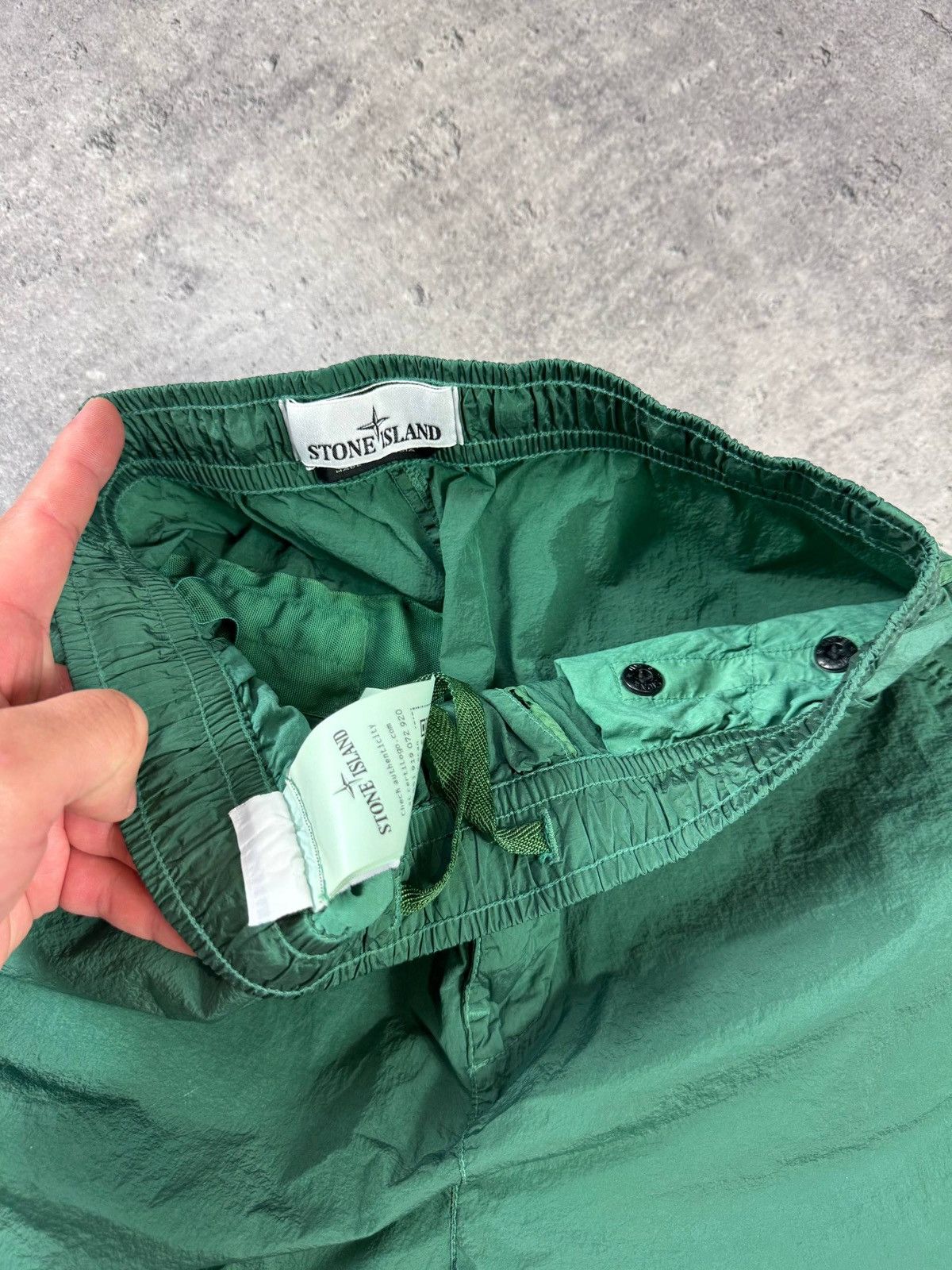 Stone Island Stone Island - Metallic Cargo Bermuda Shorts SS23 Size US 30 / EU 46 - 10 Thumbnail