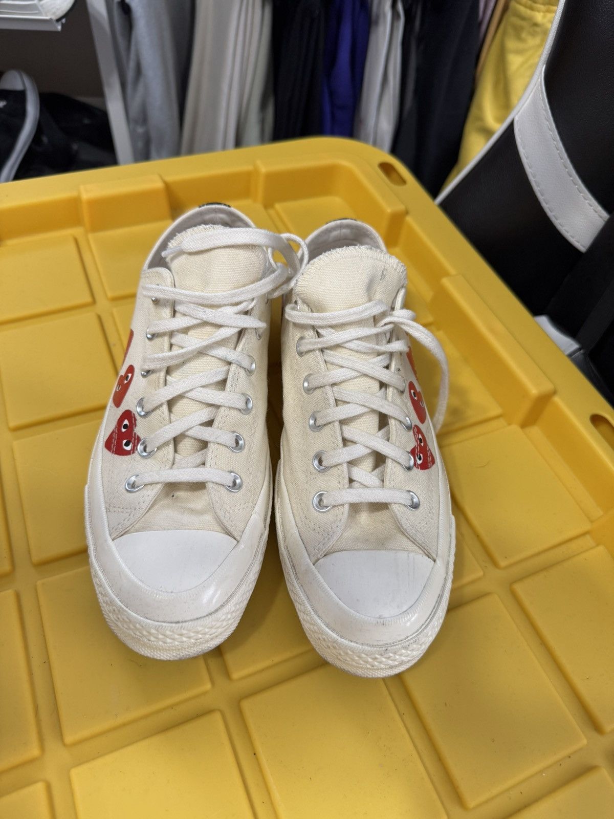 Comme des Garcons Comme Des Garçon Cream Sneakers with Red Heart Accents Size US 8 / EU 41 - 1 Thumbnail