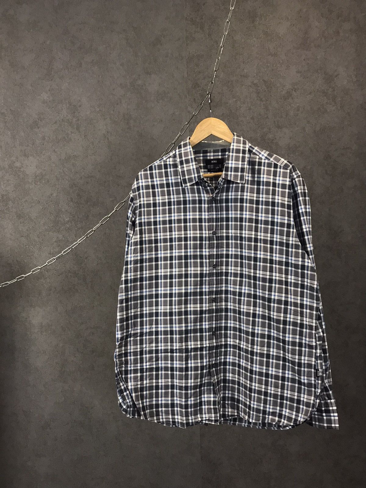 Hugo Boss Hugo Boss designer shirt Size US XL / EU 56 / 4 - 1 Thumbnail