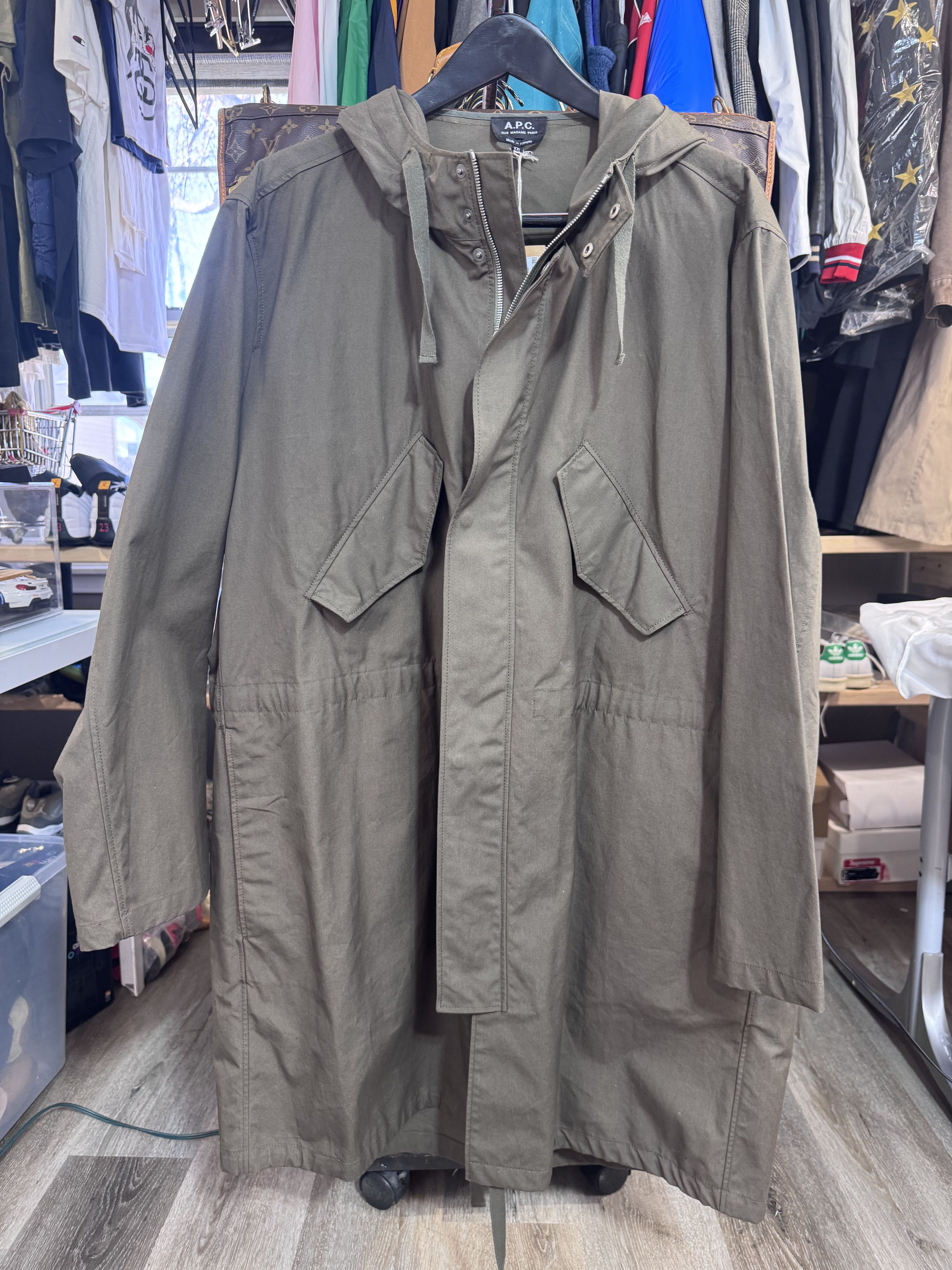 A.P.C. A.P.C. PARIS MEN'S NEW PARKA OLIVE GREEN XXL RARE $720 Size US XXL / EU 58 / 5 - 14 Thumbnail