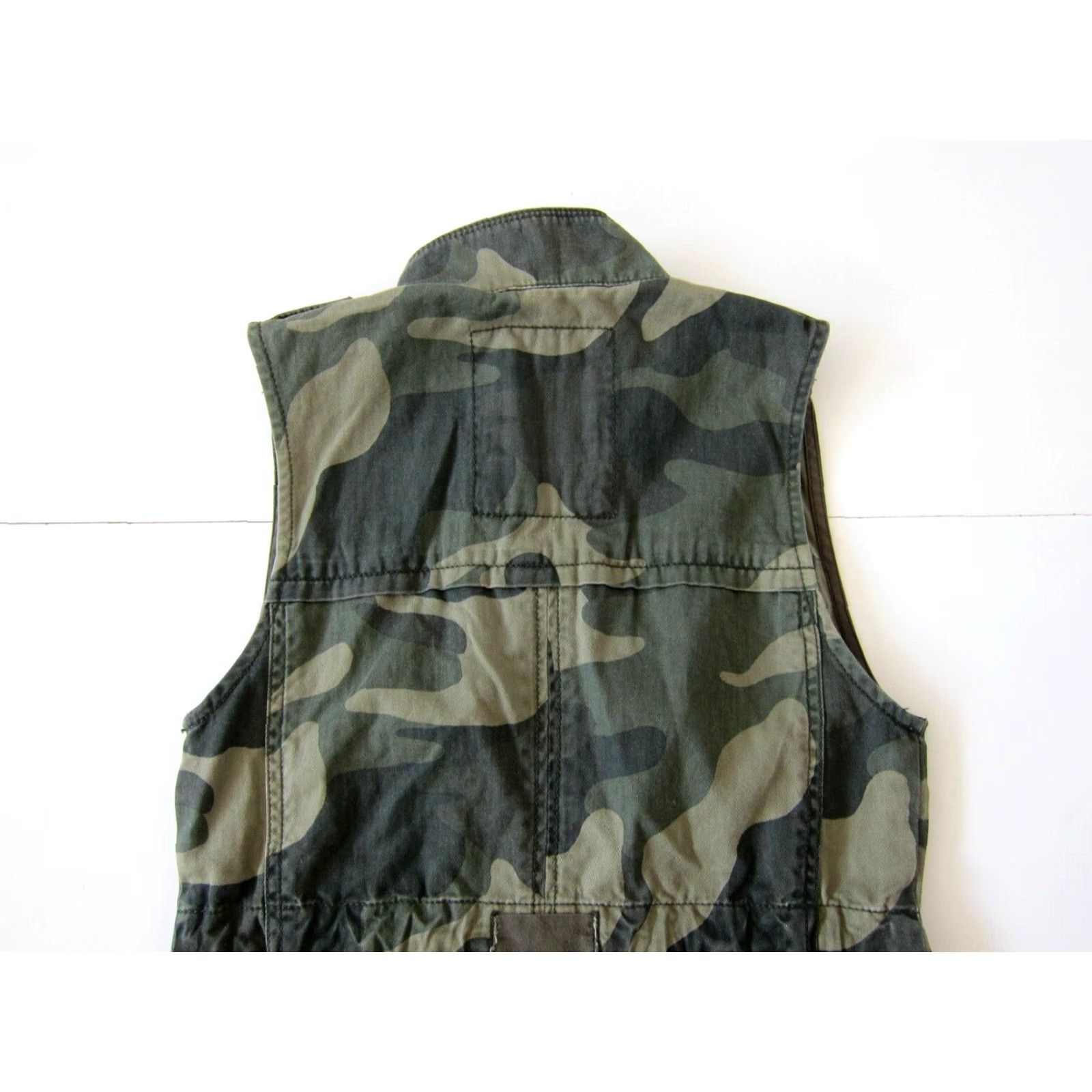 Abercrombie & Fitch Abercrombie & Fitch Vest Woman XS Army Green Camouflage 100% Cotton Cargo Pocket Vest Womens XS Size XS / US 0-2 / IT 36-38 - 6 Thumbnail