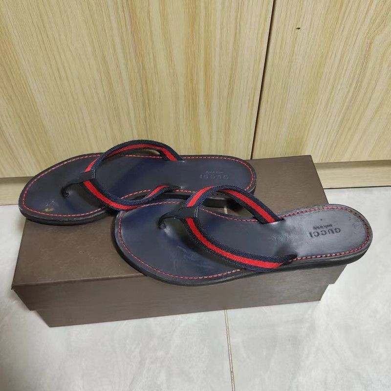 Gucci Gucci Red and Blue Strap Casual Flip Flops 0079 Size US 6.5 / IT 36.5 - 1 Thumbnail